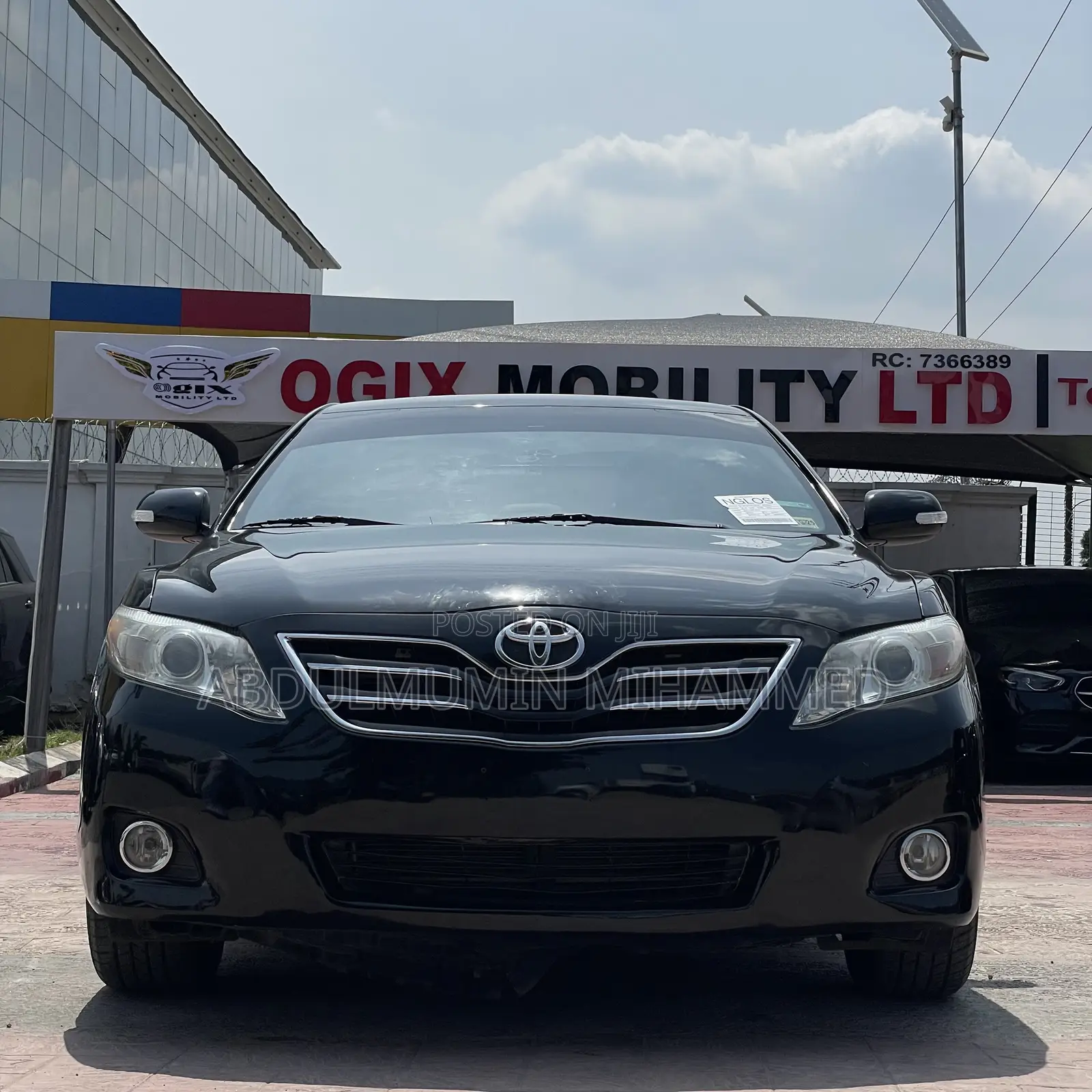 Toyota Camry XLE 4dr Sedan (2.5L 4cyl 6A) 2011 Black