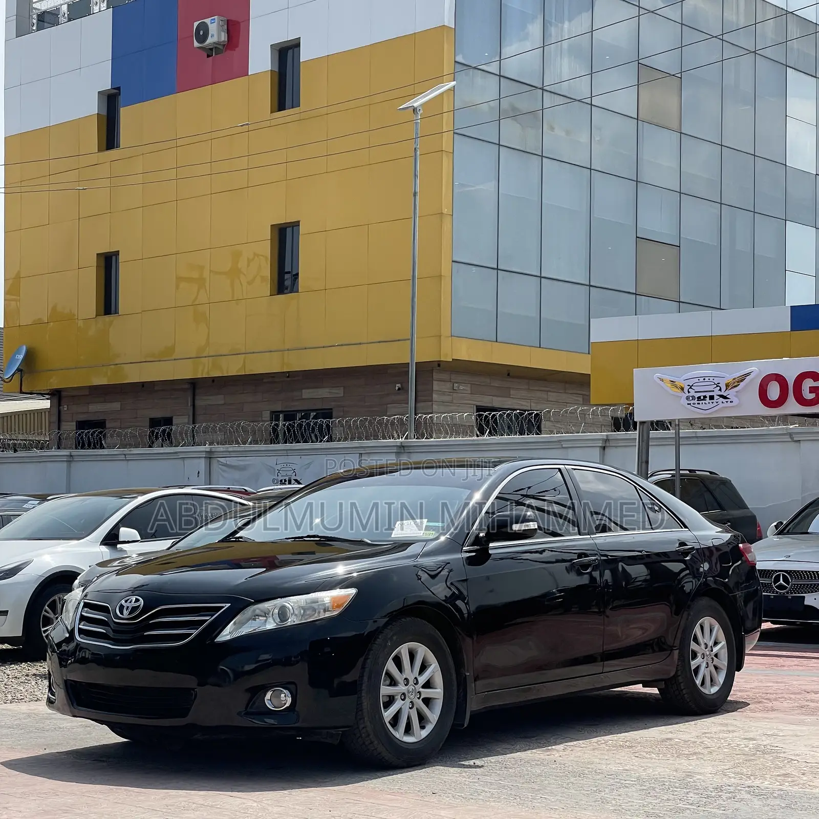 Toyota Camry XLE 4dr Sedan (2.5L 4cyl 6A) 2011 Black