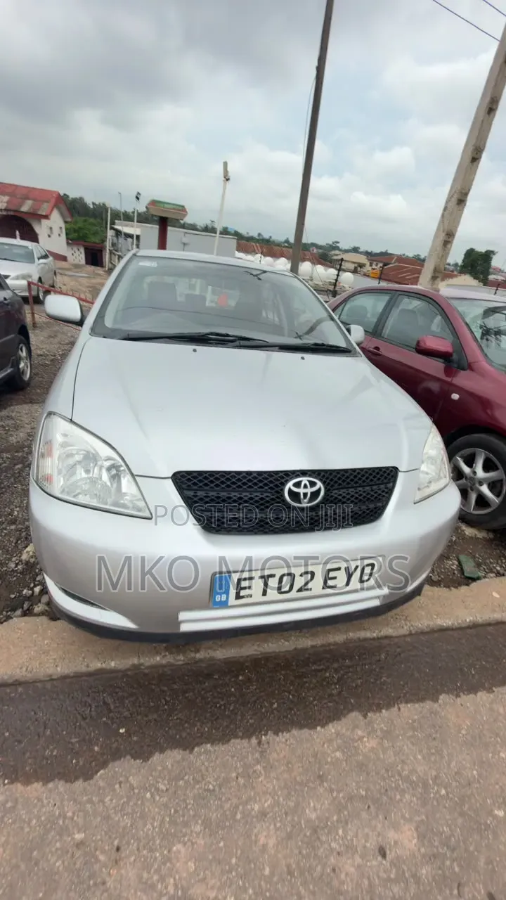 Toyota Corolla 2004 Silver