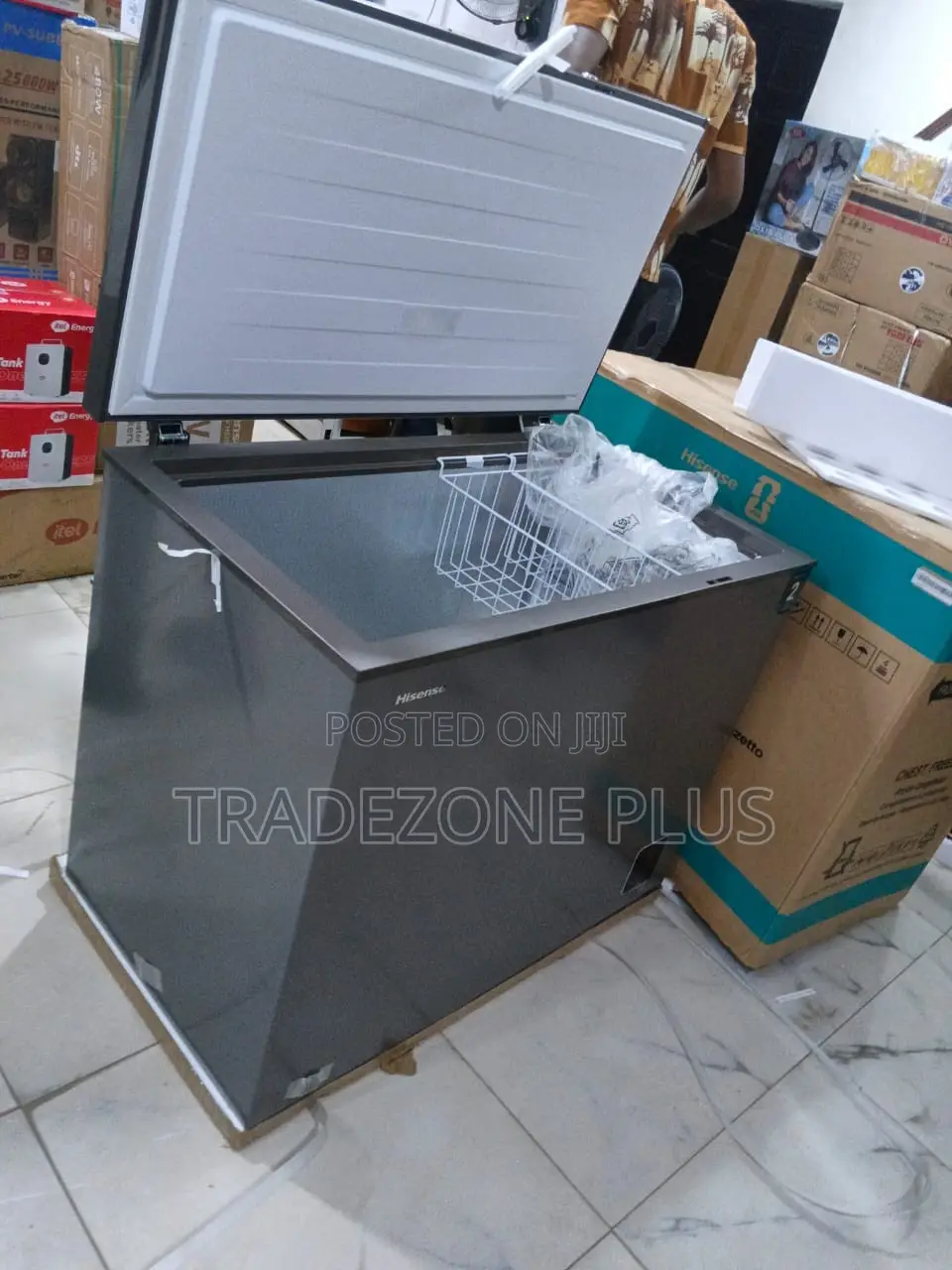 Hisense FC 340SHI 249 Litres Chest Freezer