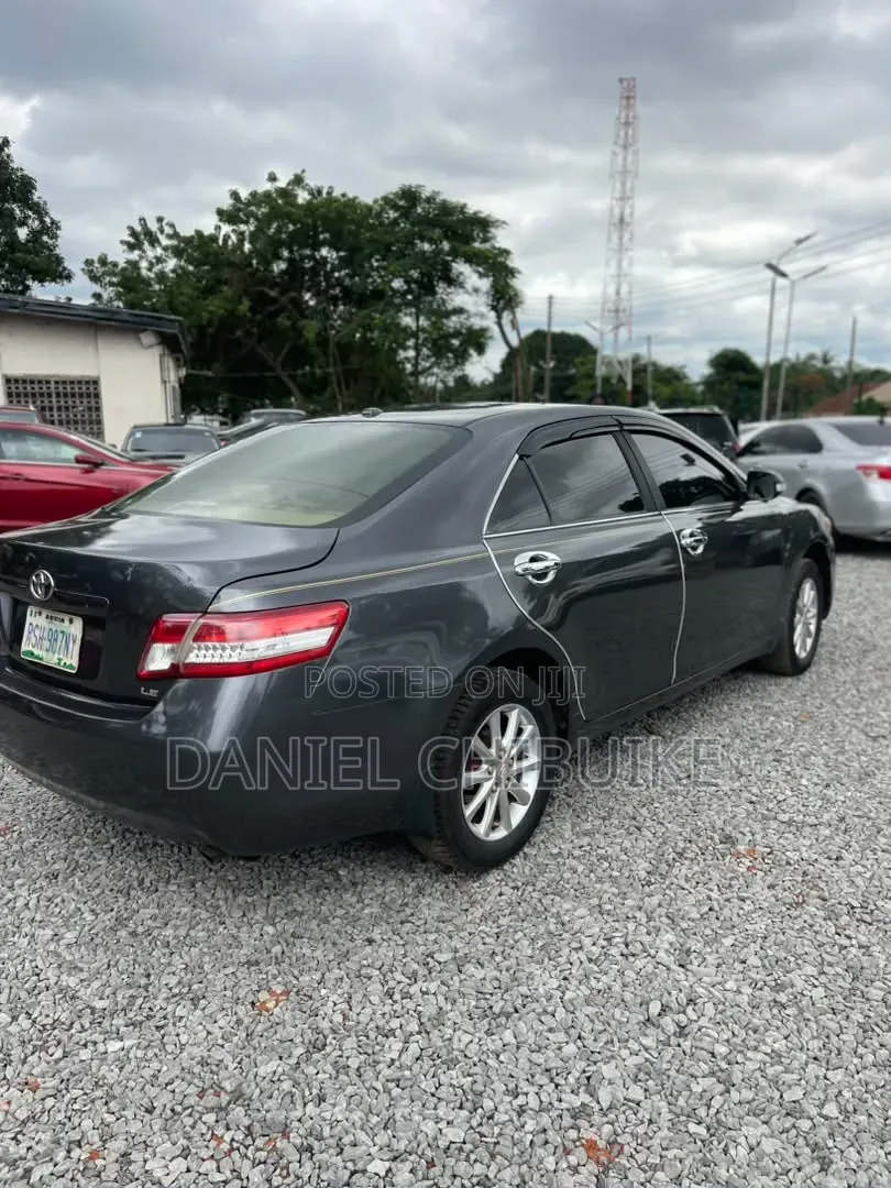 Toyota Camry 2011 Beige