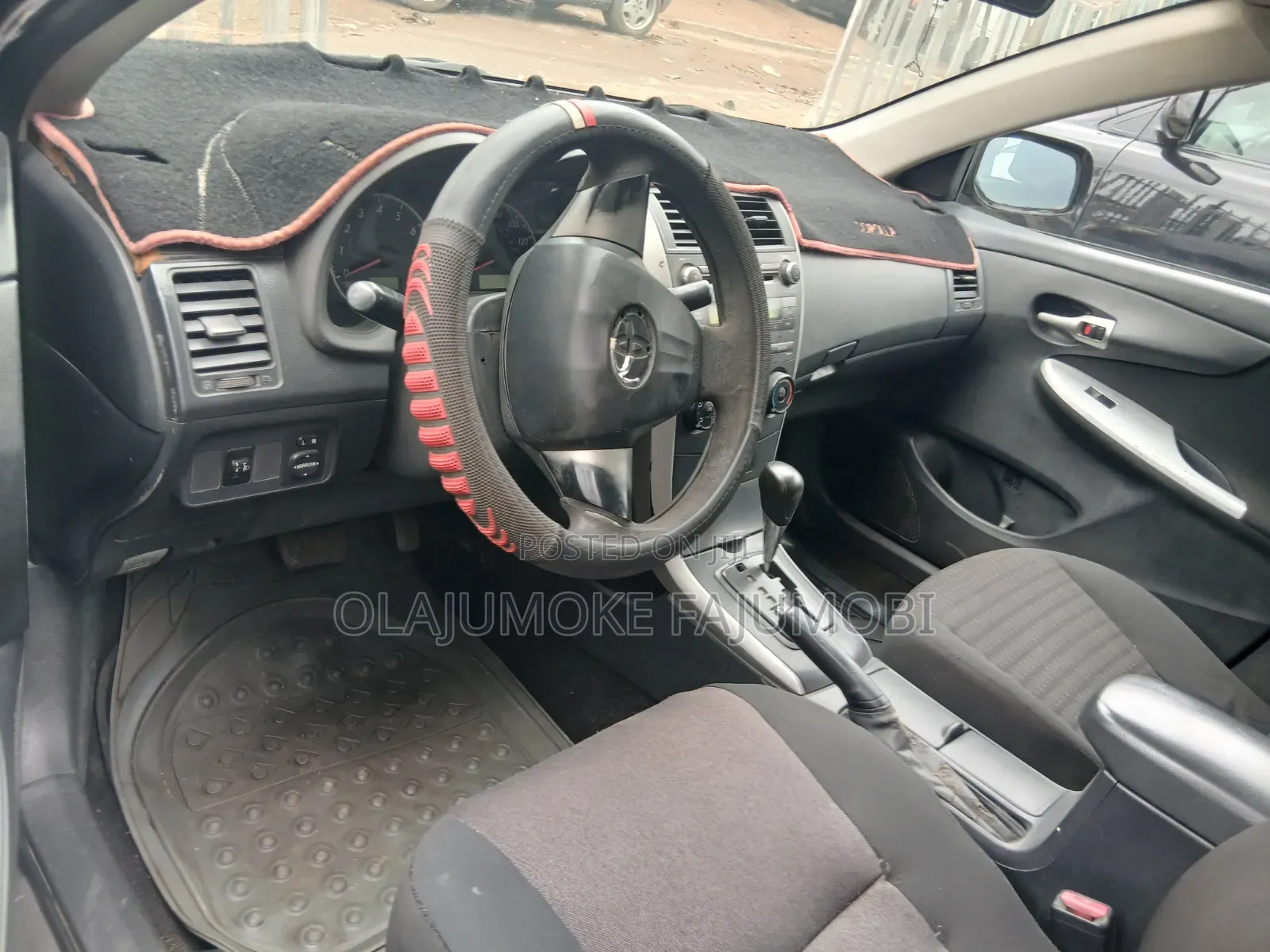 Toyota Corolla 2012 Gray