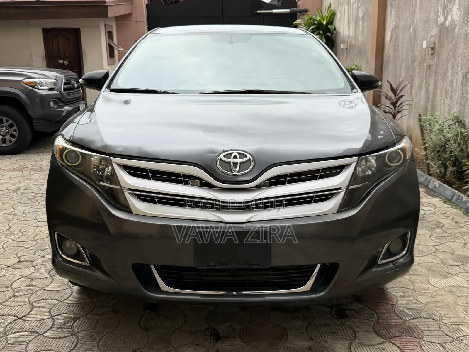 Toyota Venza AWD 2010 Gray