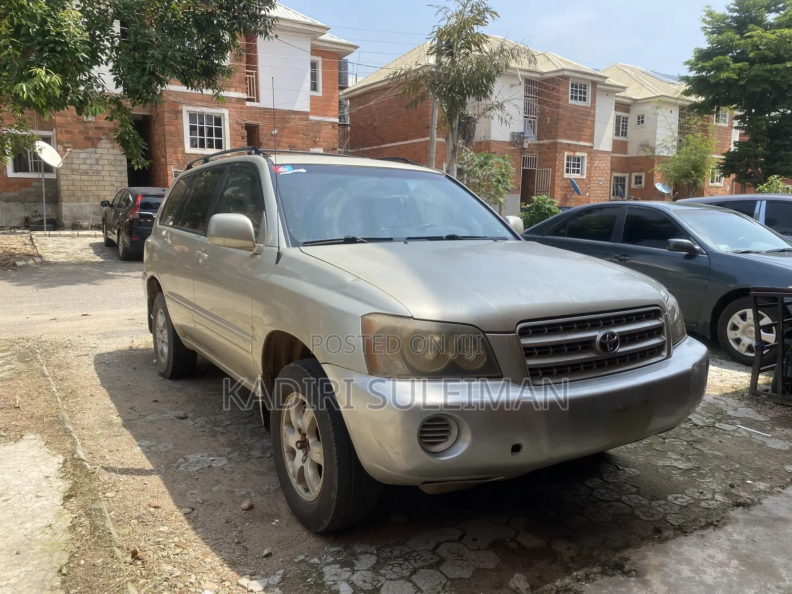 Toyota Highlander 2004 Gold
