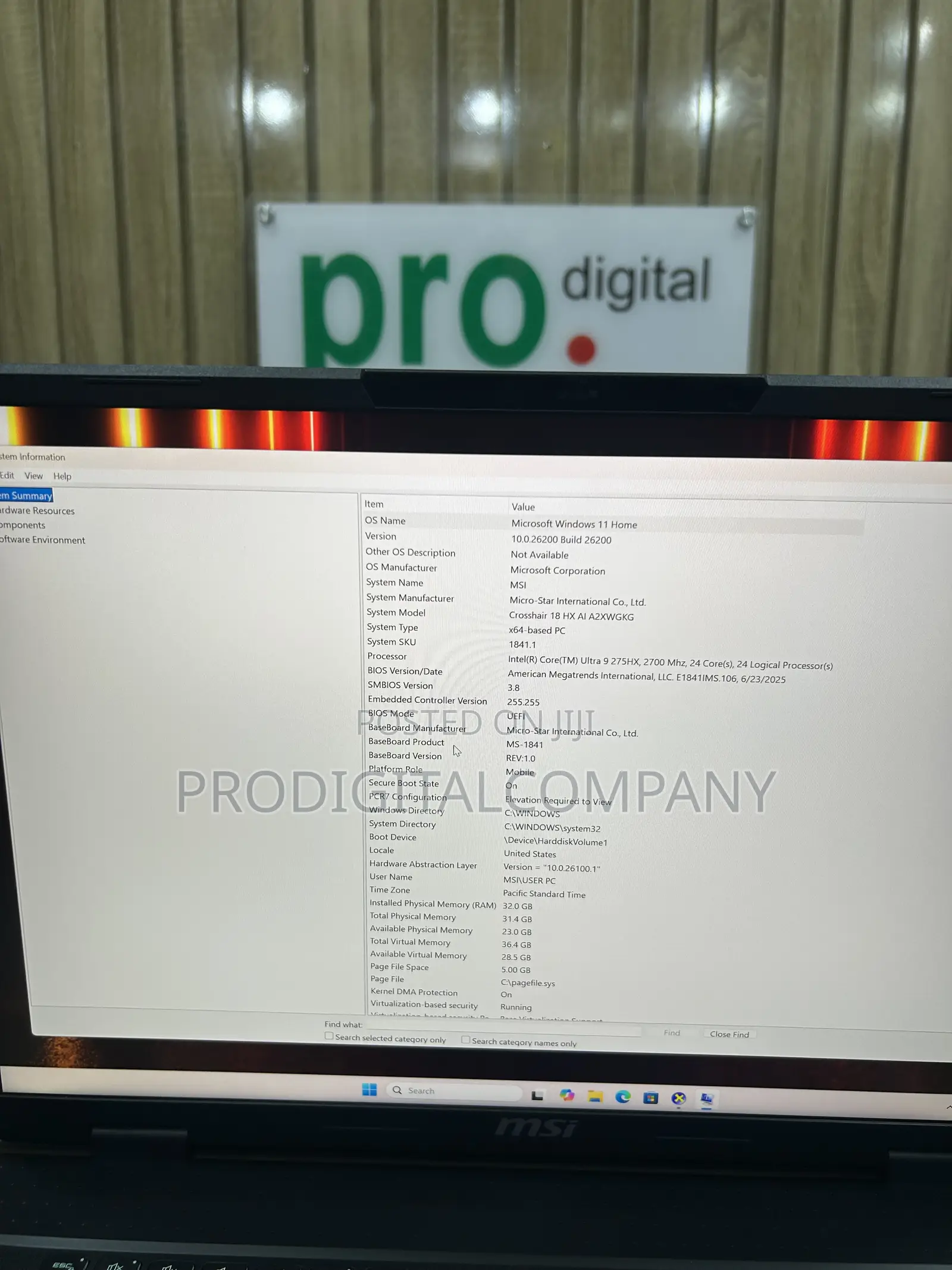 Laptop MSI Crosshair 17 32GB Intel Core Ultra 9 SSD 1T