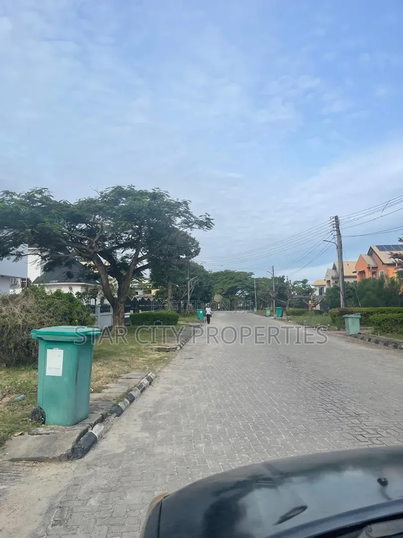 4bdrm Duplex in Lekki Epe Expressway for sale
