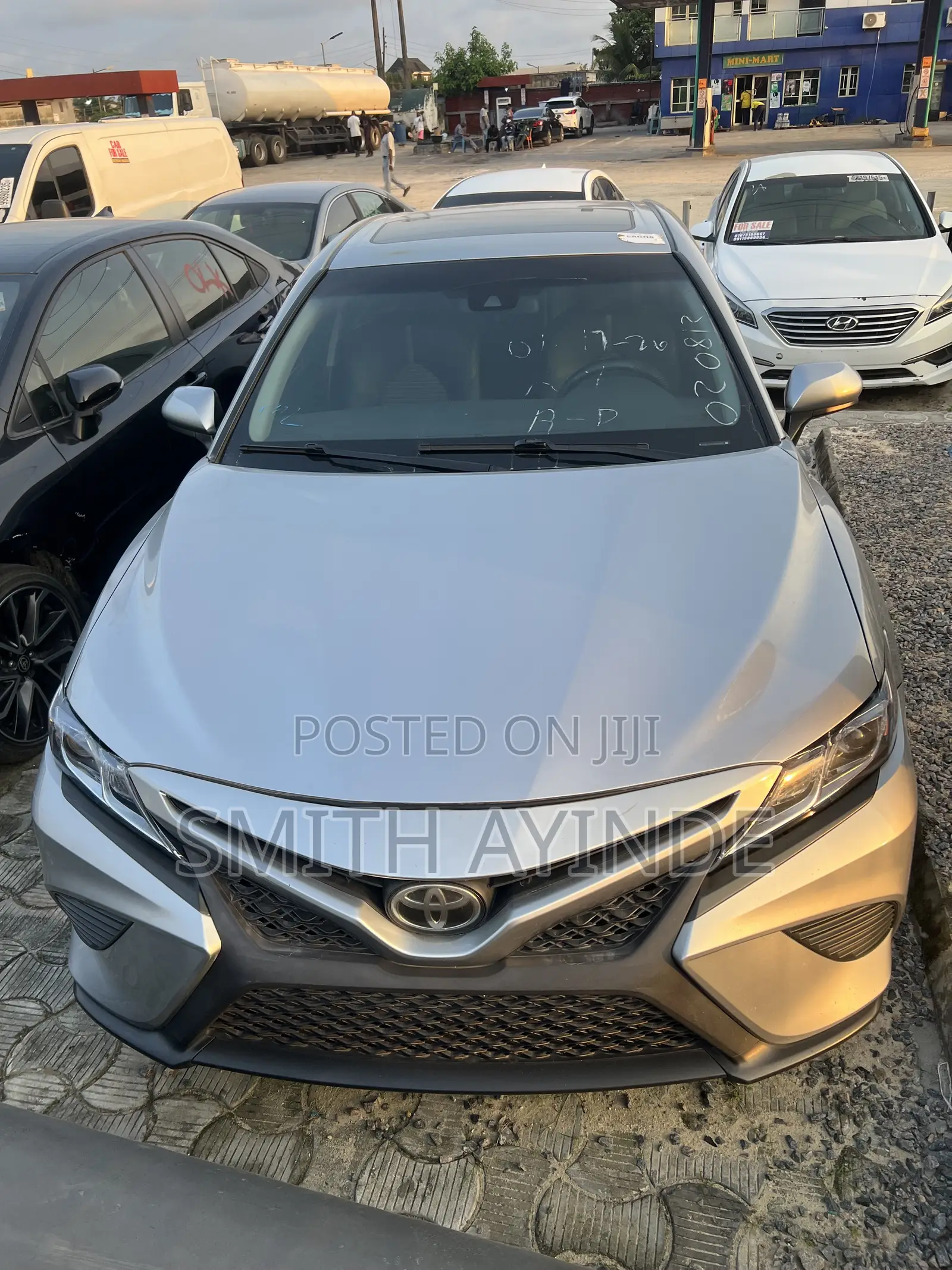 Toyota Camry L FWD (2.5L 4cyl 8AM) 2018 Gray