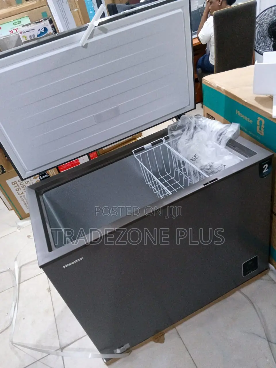 Hisense FC340SHI Inverter Freezer 249 Litres