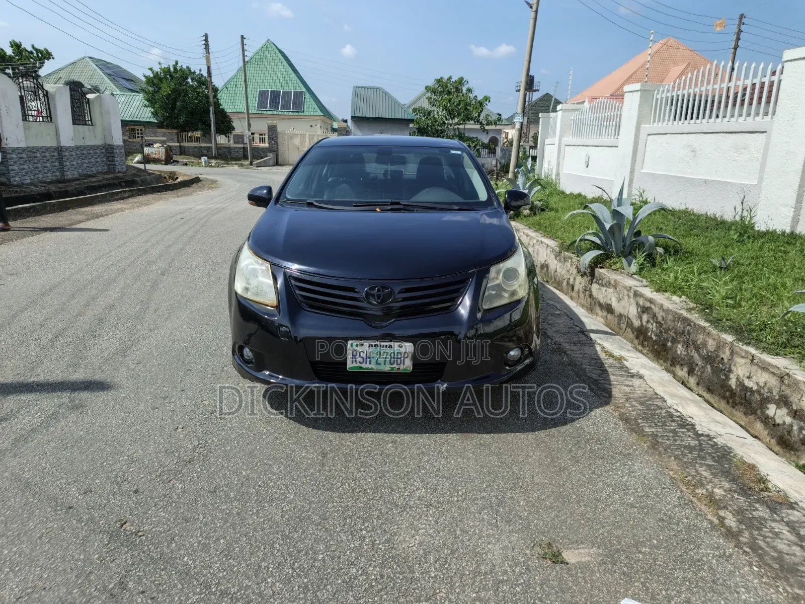 Toyota Avensis 2013 Black