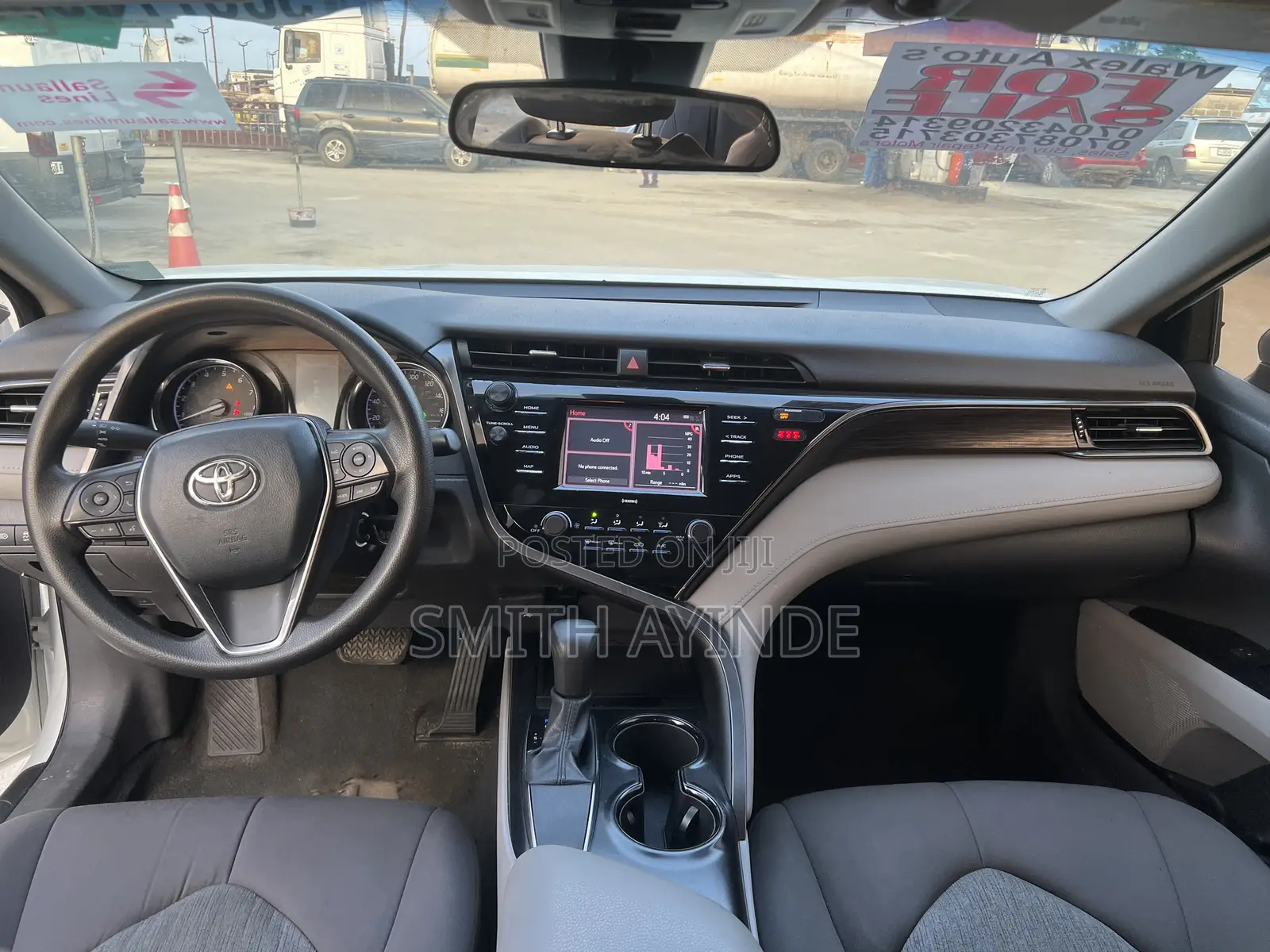 Toyota Camry LE FWD 2020 White