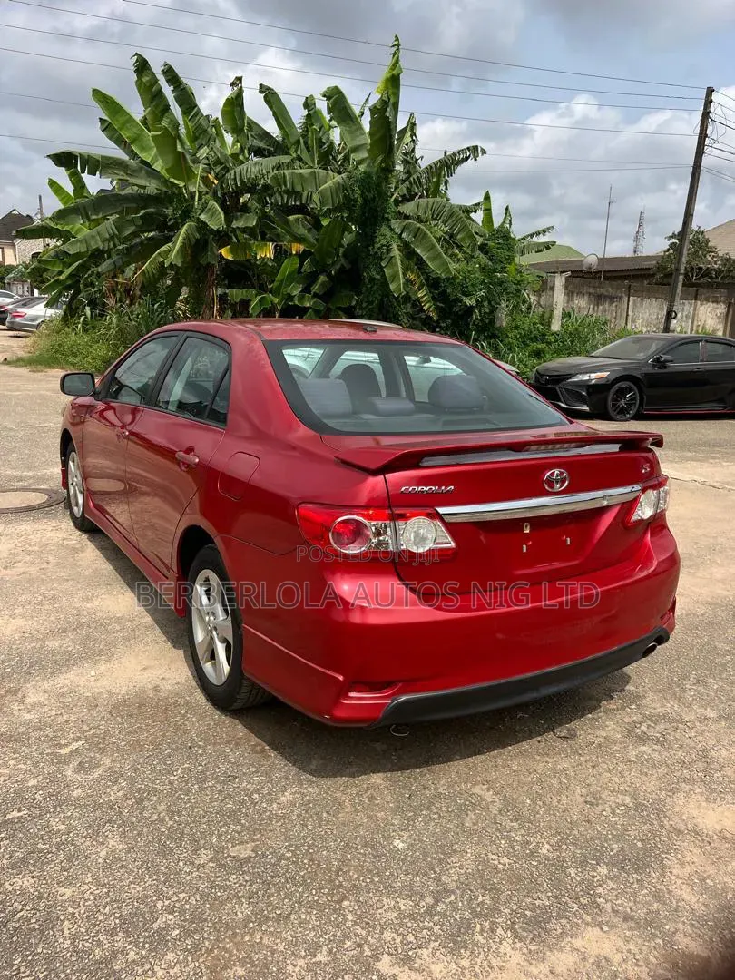 Toyota Corolla S 4dr Sedan (1.8L 4cyl 4A) 2011 Red