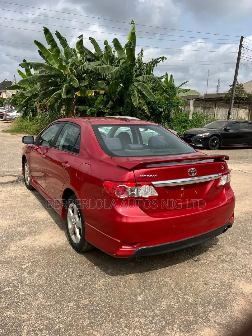 Toyota Corolla S 4dr Sedan (1.8L 4cyl 4A) 2011 Red