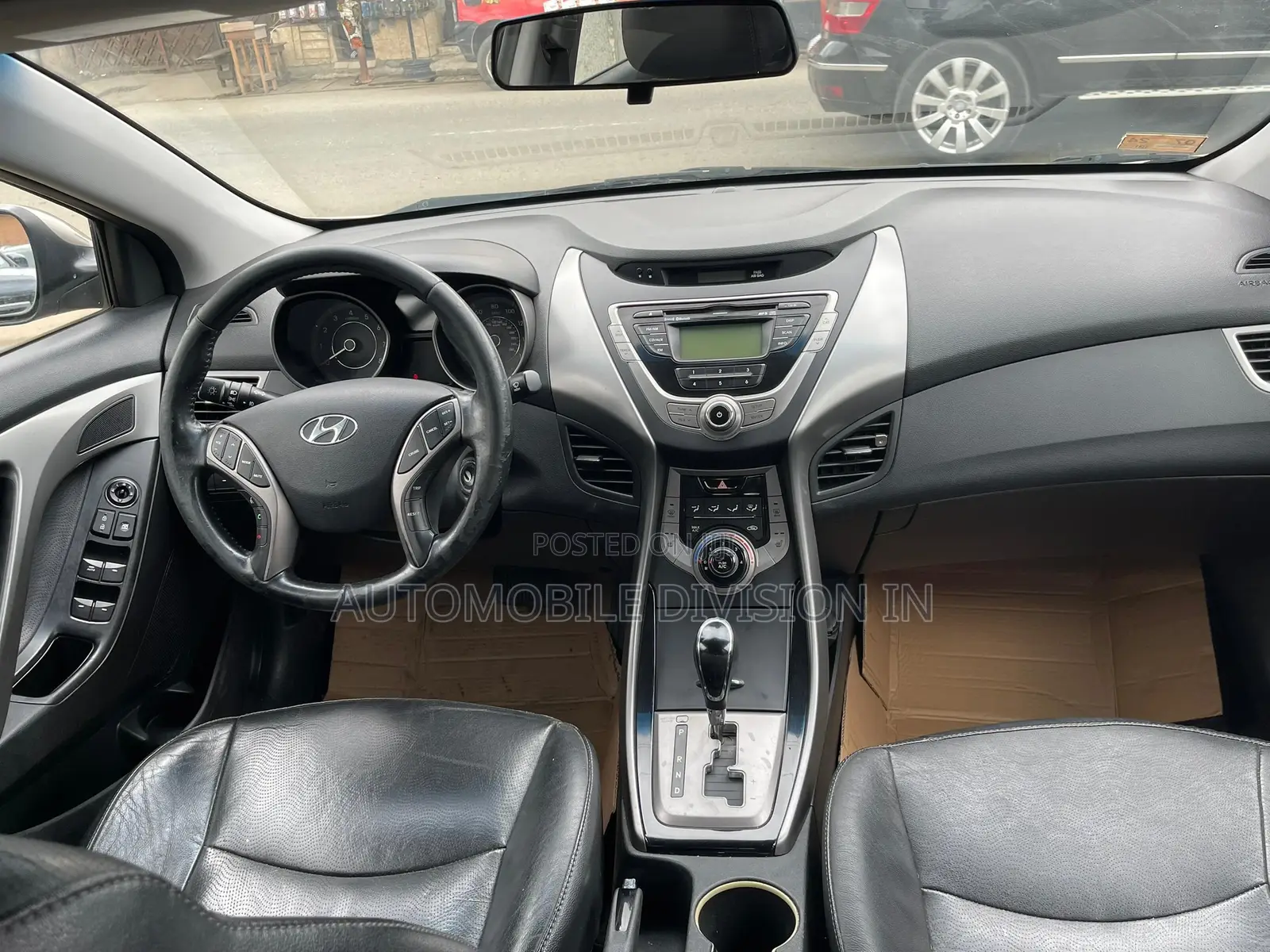 Hyundai Elantra Limited Sedan FWD (1.8L 4cyl 6A) 2013 Gray