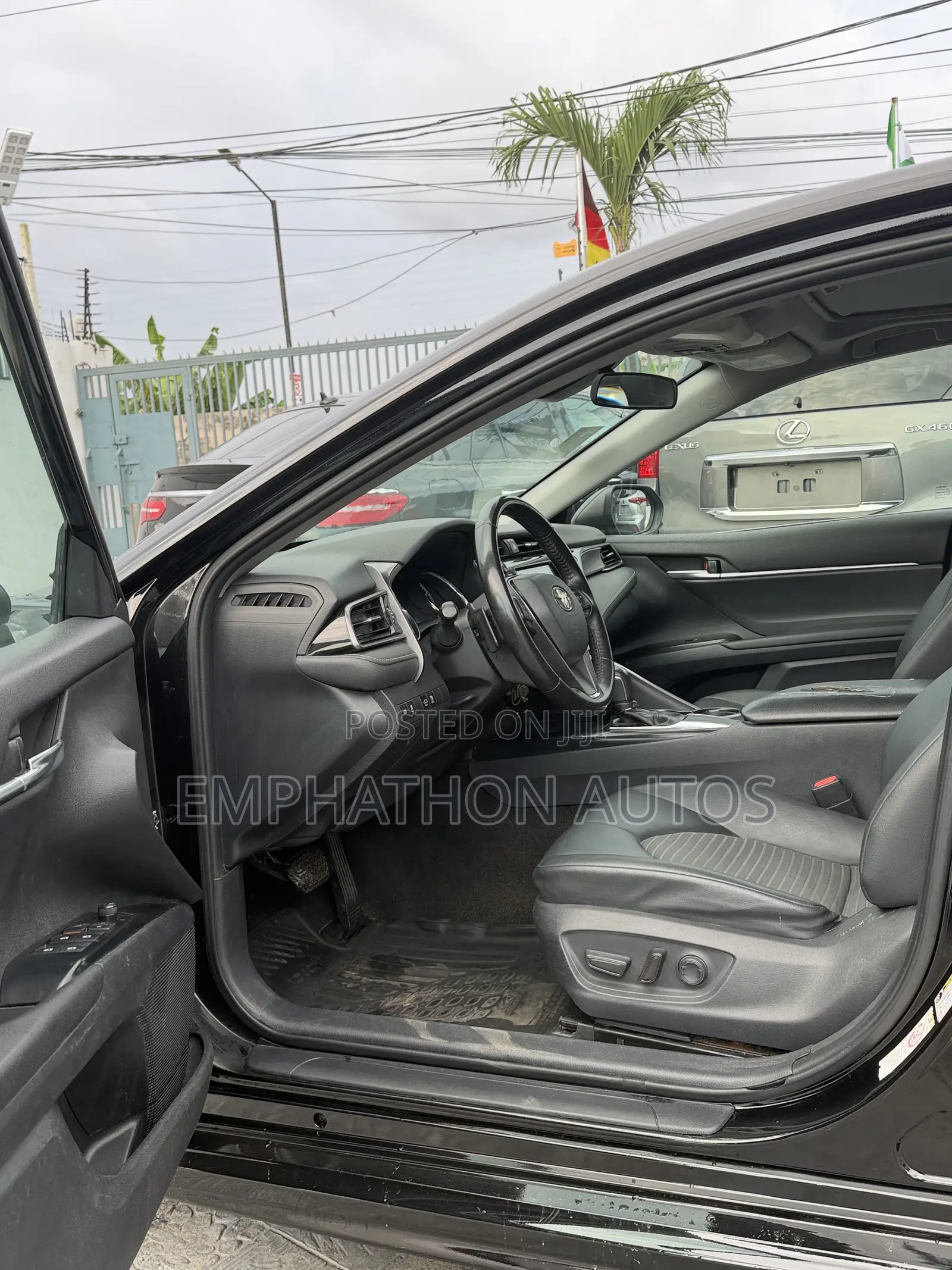 Toyota Camry SE (2.5L 4cyl 8A) 2019 Black