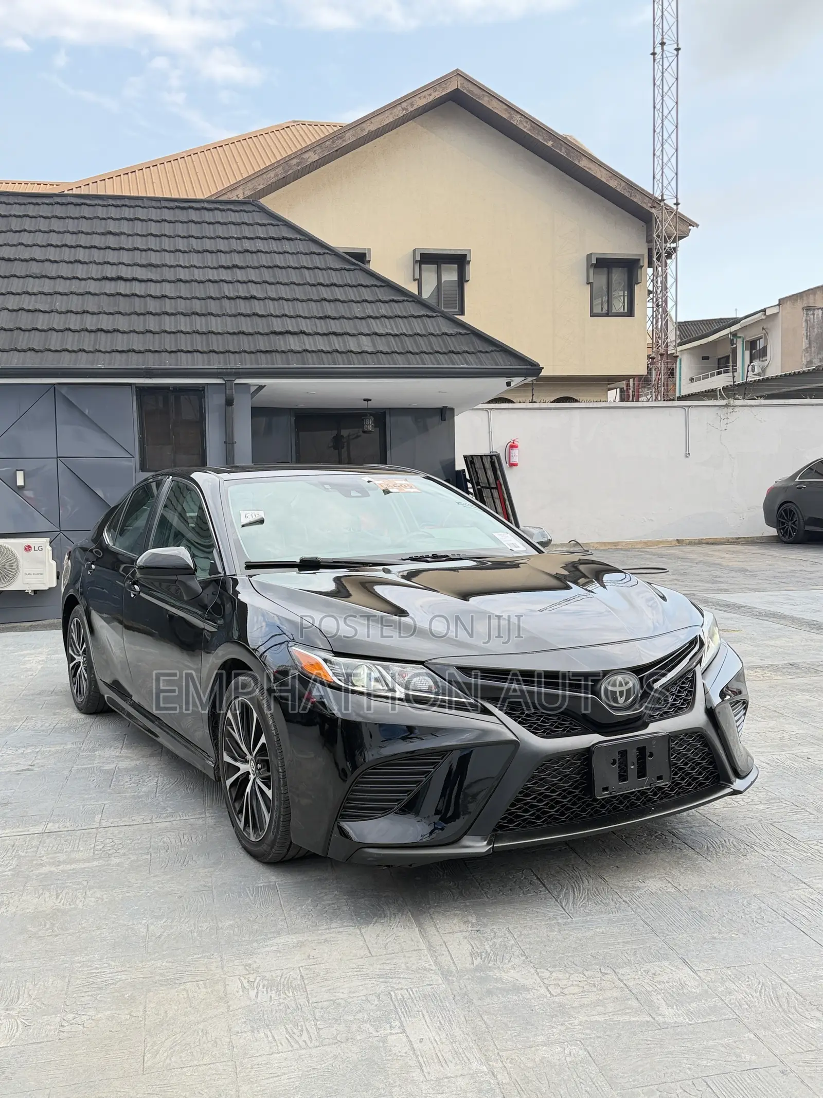 Toyota Camry SE (2.5L 4cyl 8A) 2019 Black