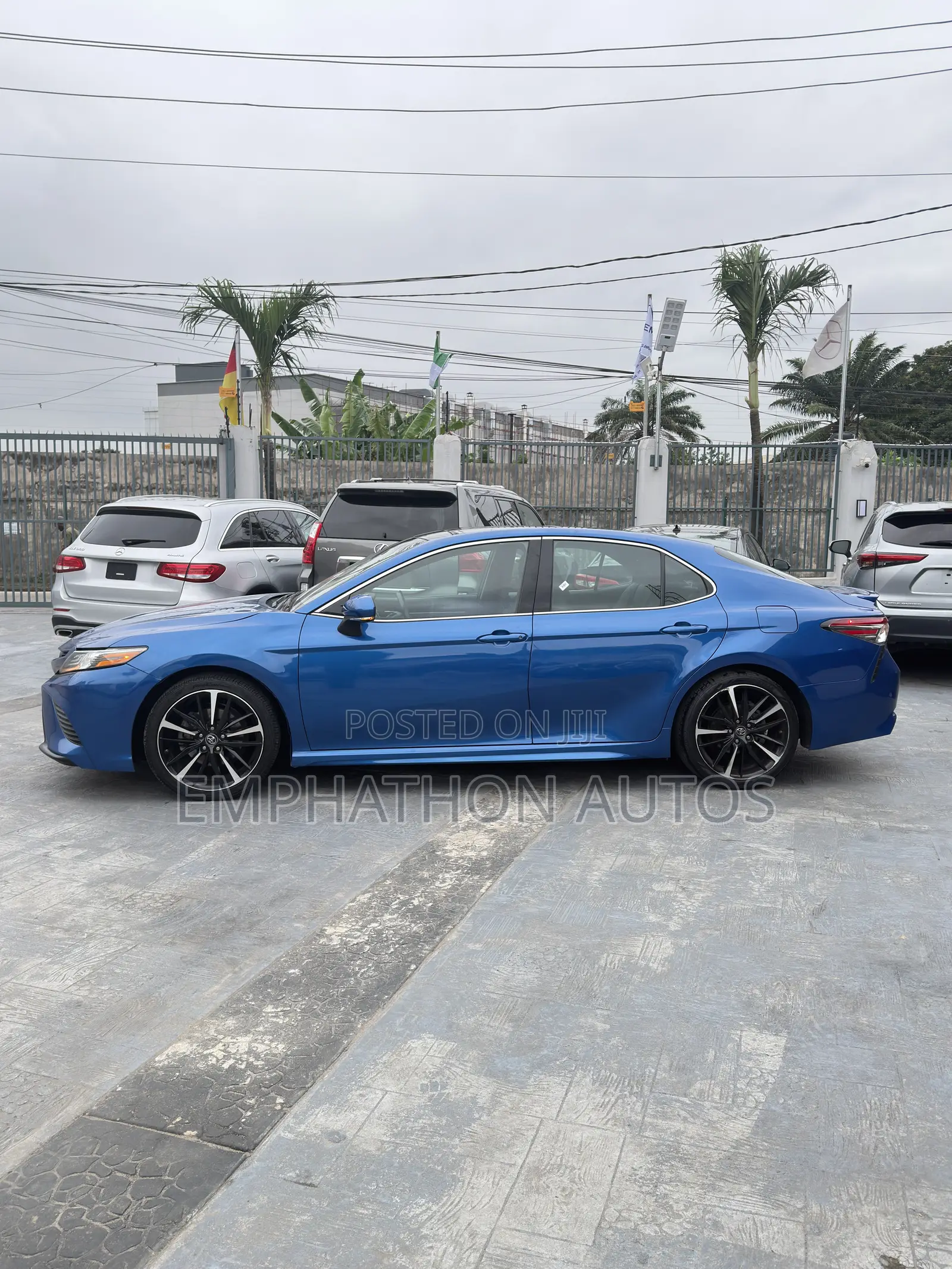 Toyota Camry XSE FWD (2.5L 4cyl 8AM) 2018 Blue