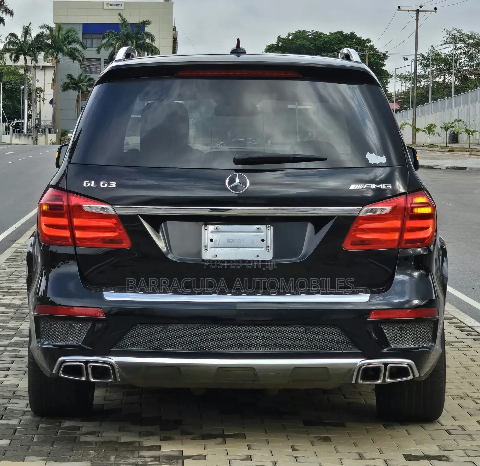 Mercedes-Benz GL-Class GL63 AMG 4dr SUV AWD (5.5L 8cyl Turbo 7A) 2015