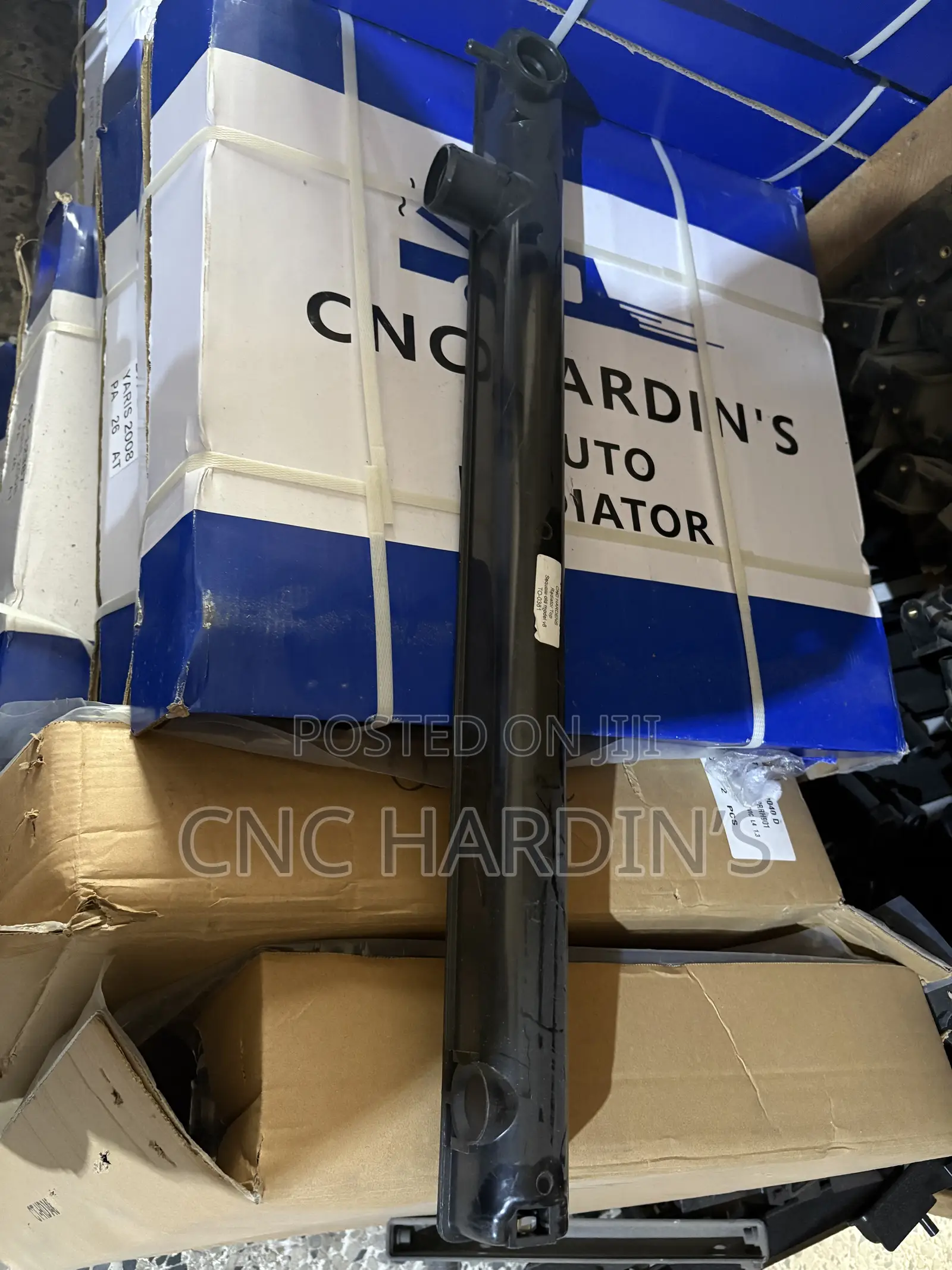 Brand New Radiator Plastic Top Tank for Toyota Sequoia Old Model V6