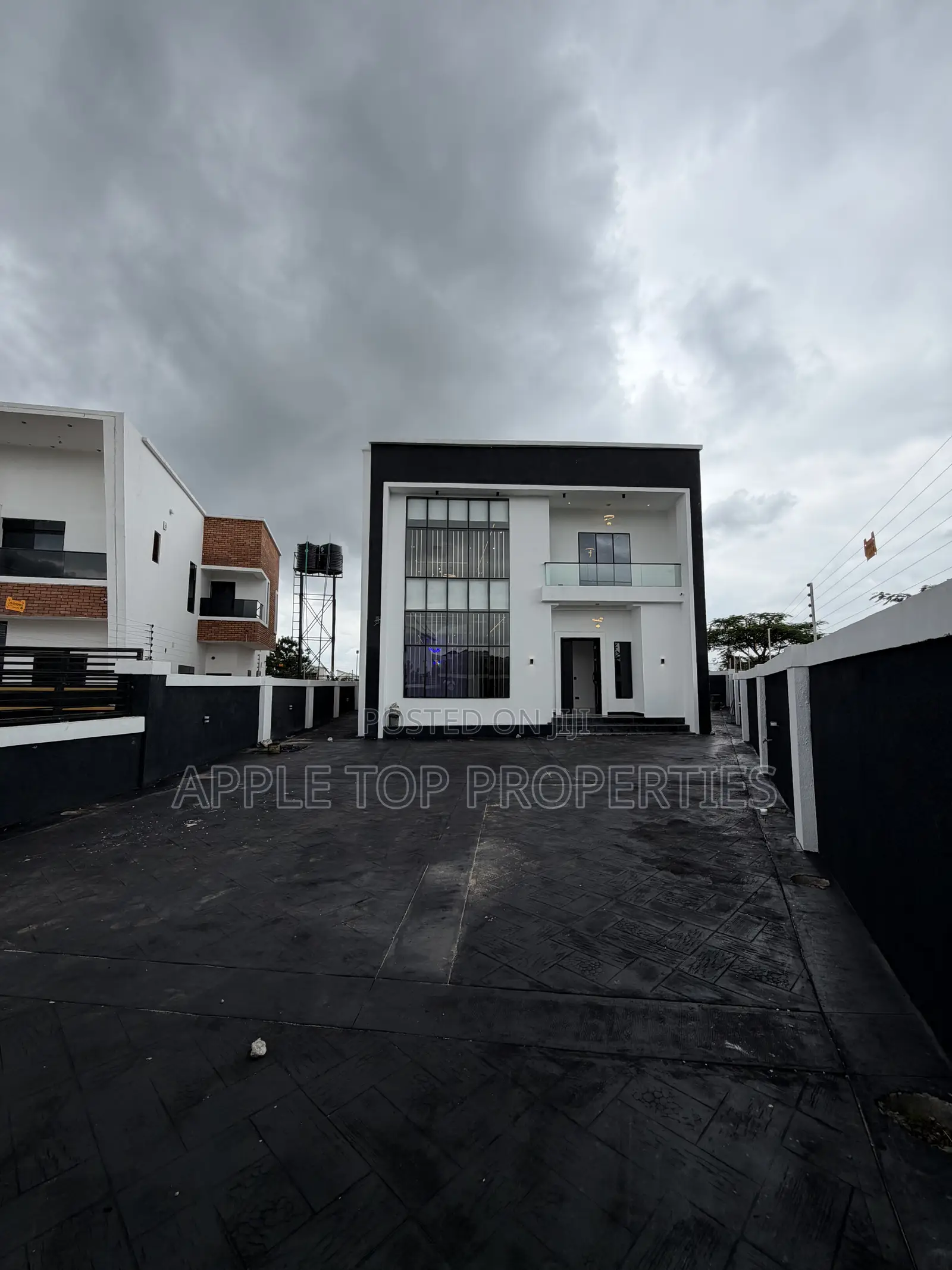 5bdrm Duplex in Centenary City, Enugu for sale