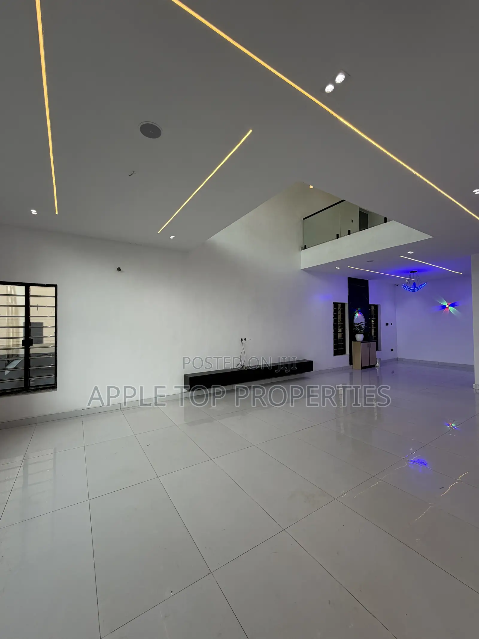 5bdrm Duplex in Centenary City, Enugu for sale