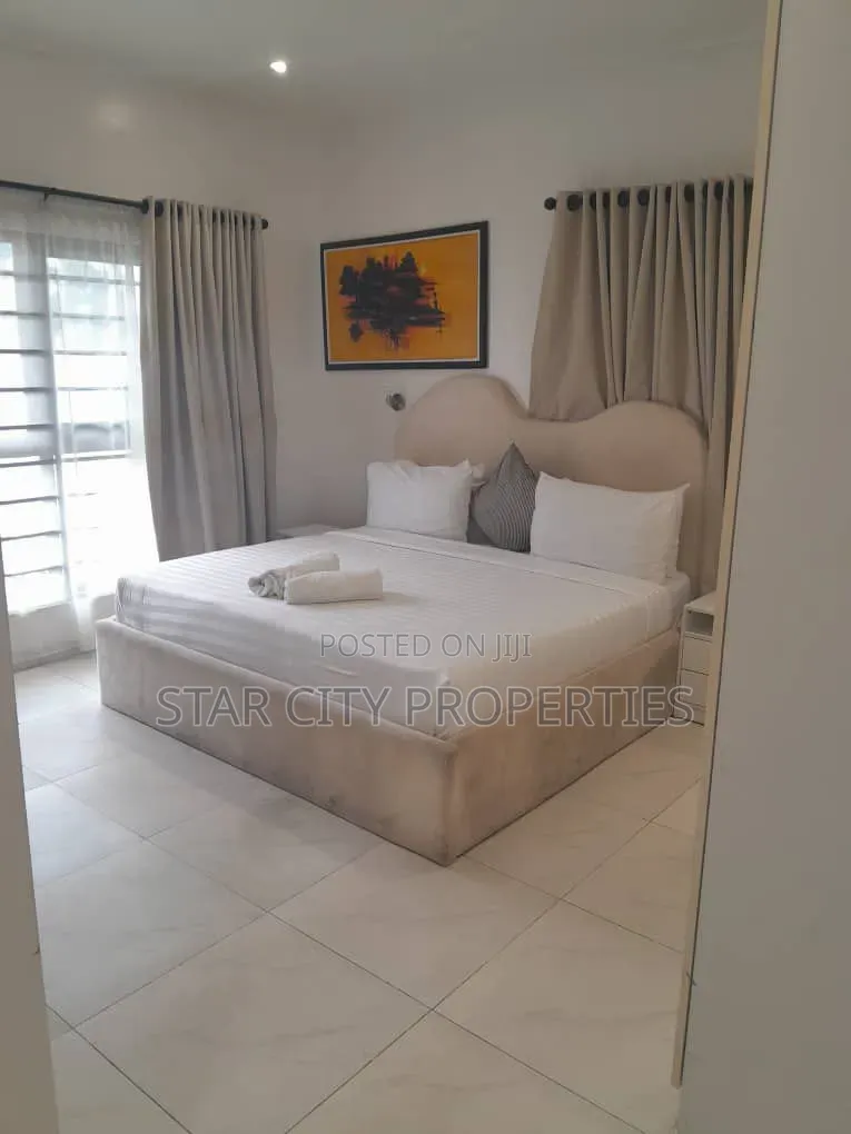 5bdrm Townhouse / Terrace in Ikeja Lagos for rent