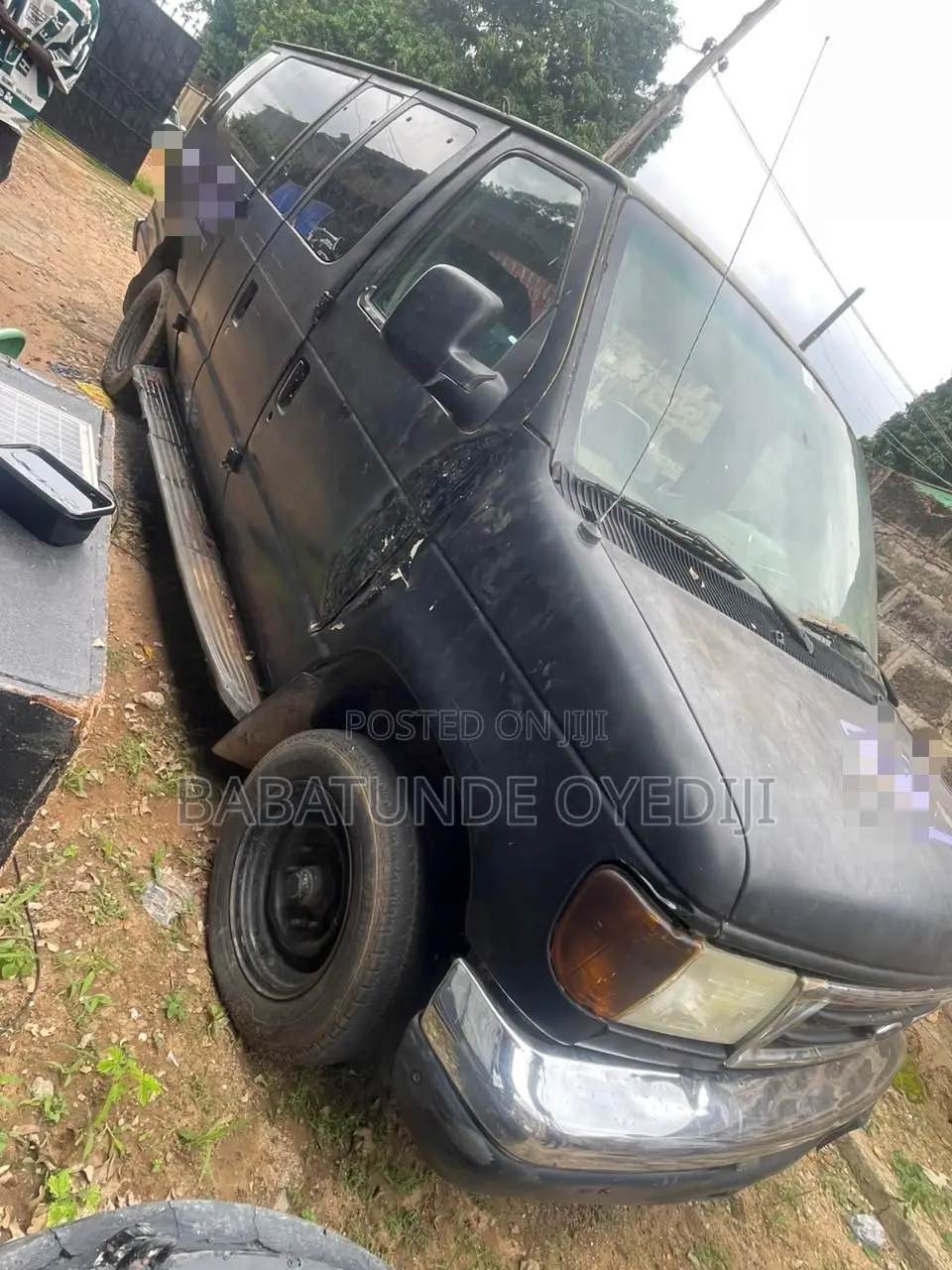 Ford E-350 2003 Black