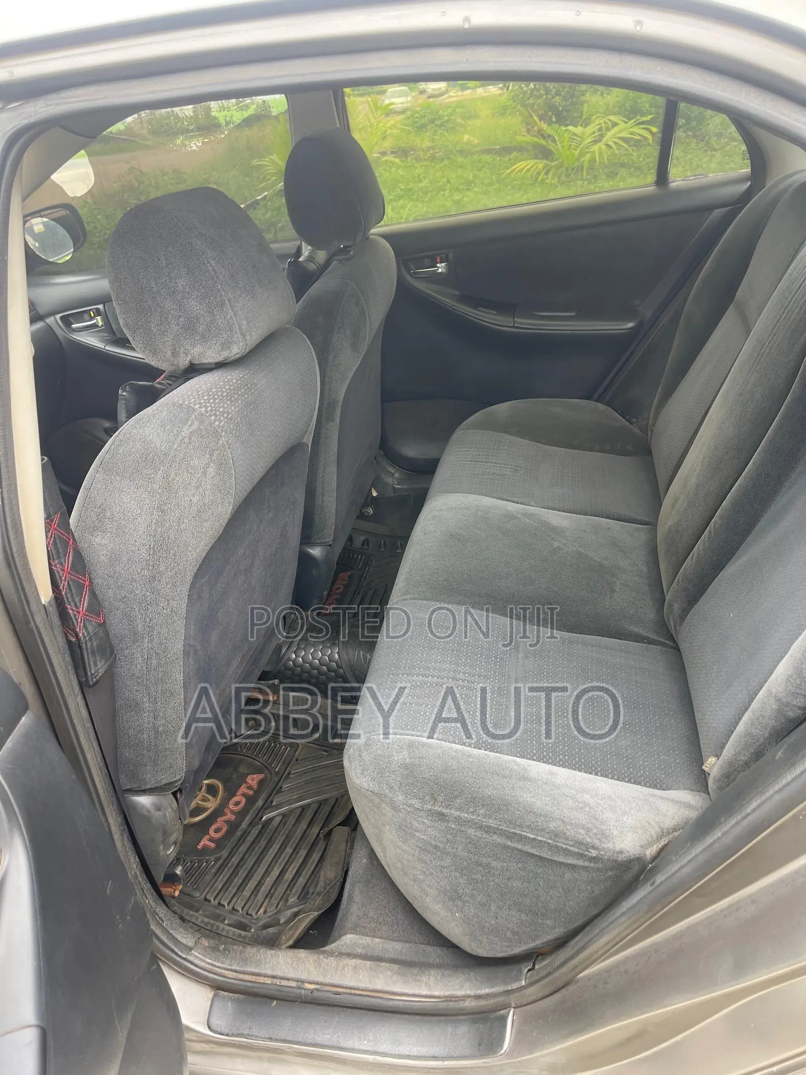 Toyota Corolla 2004 Gray