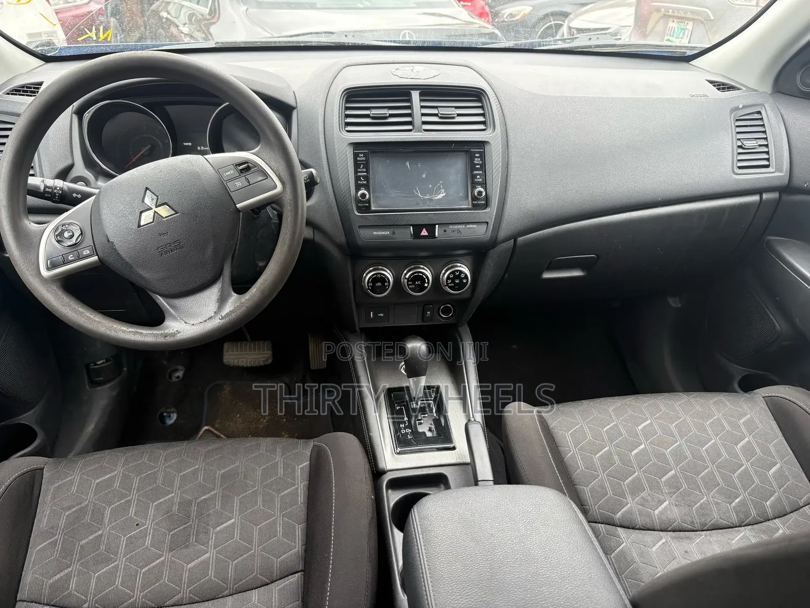 Mitsubishi Outlander 2020 Blue