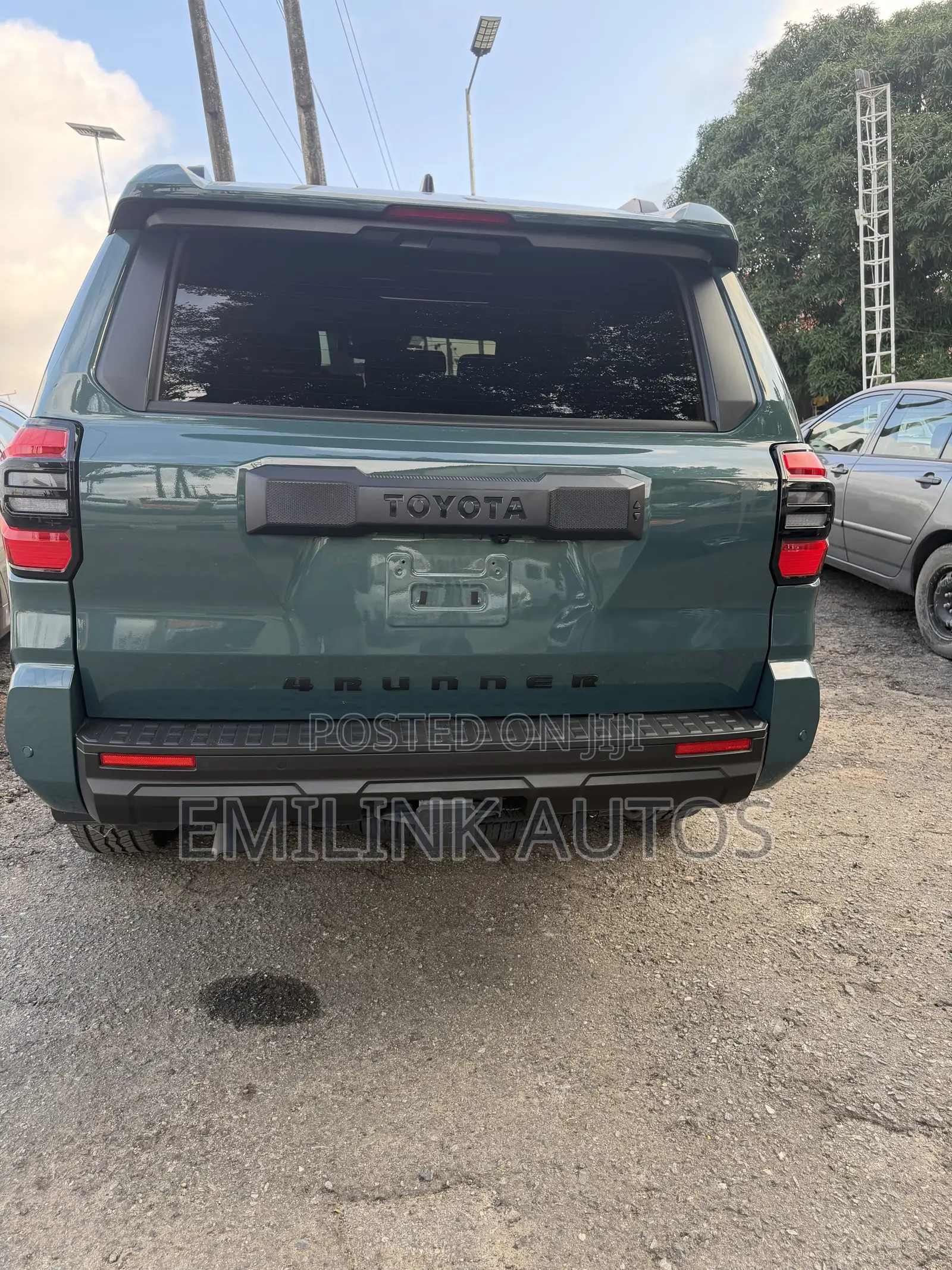 Toyota 4-Runner 2025 Green