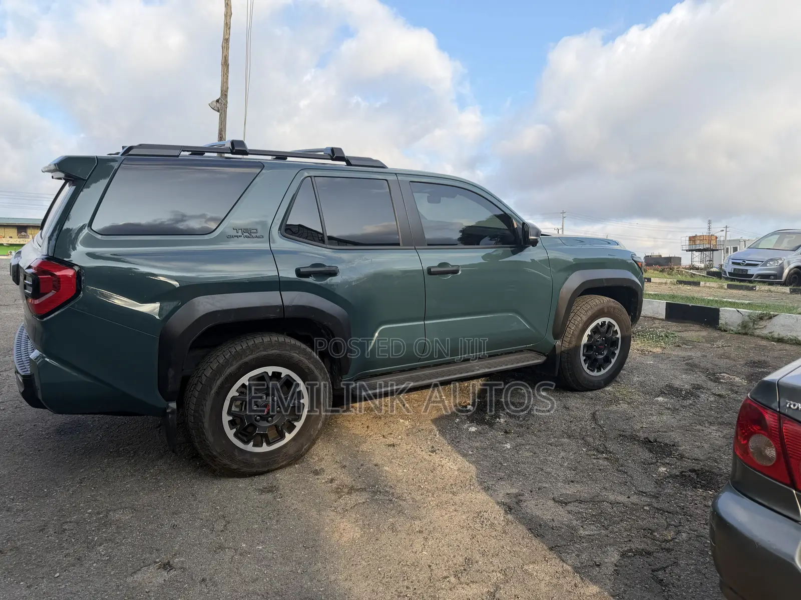 Toyota 4-Runner 2025 Green