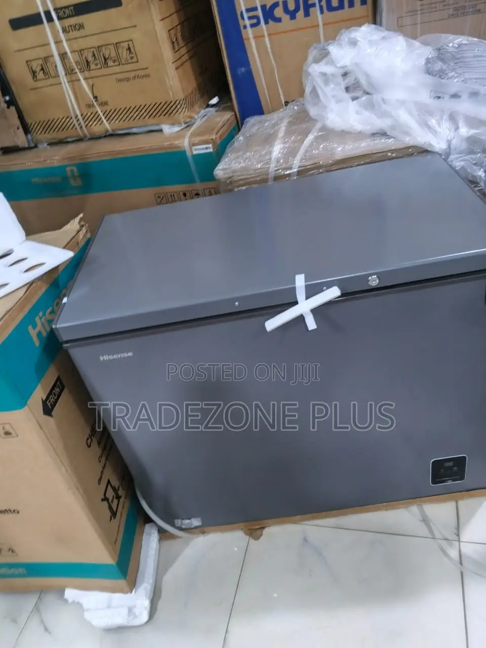 Hisense FC 340SHI 249L Quality Freezing Appliance