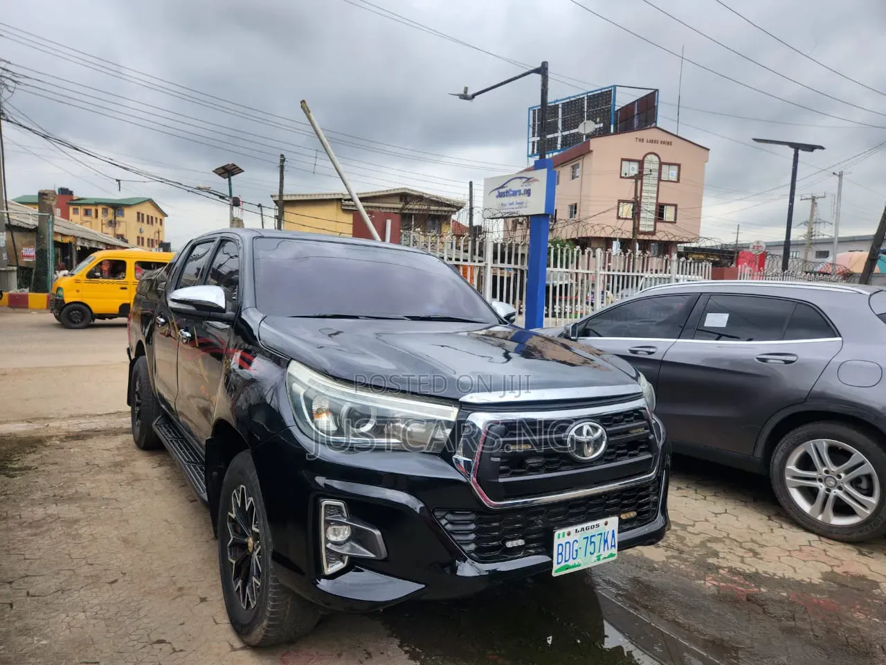 Toyota Hilux 2017 Black