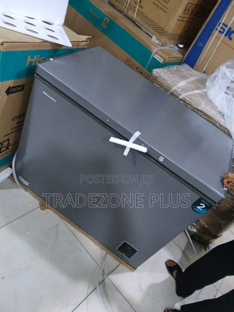 Hisense FC340SHI 249L Freezer for Home Business