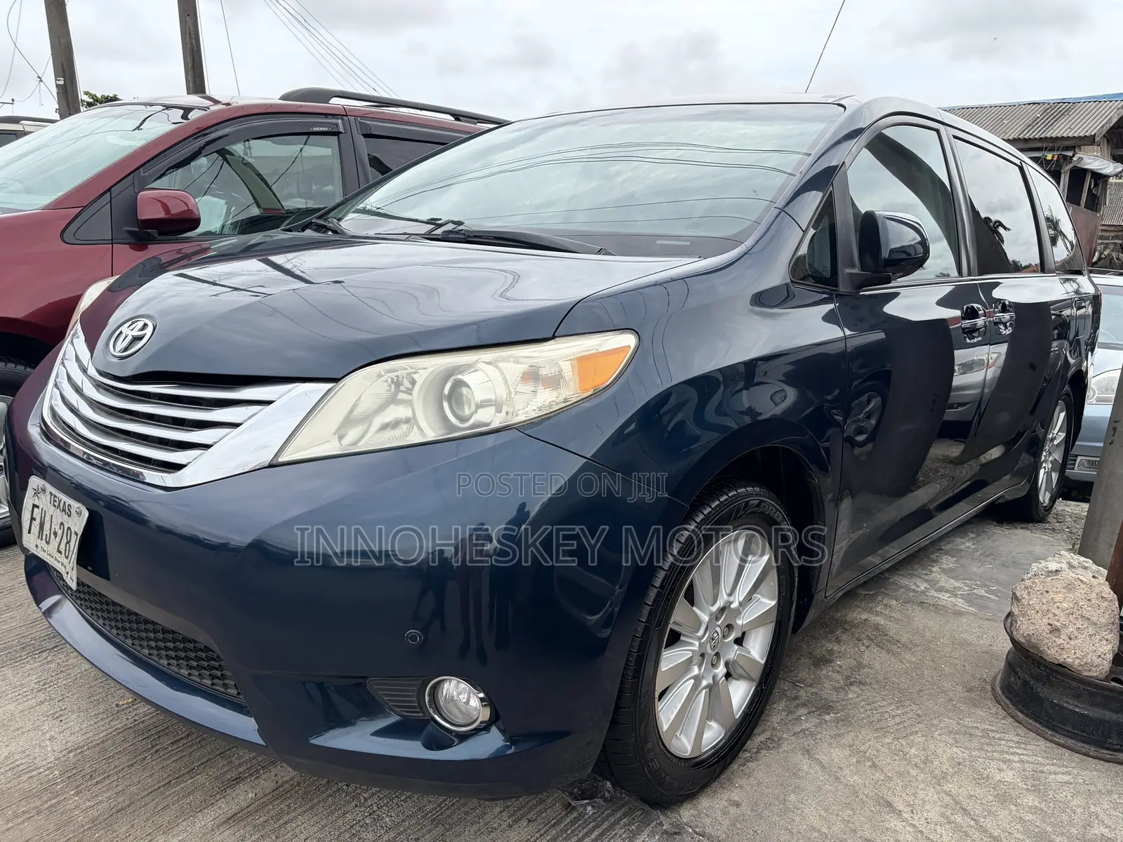Toyota Sienna Limited FWD 7-Passenger 2013 Blue