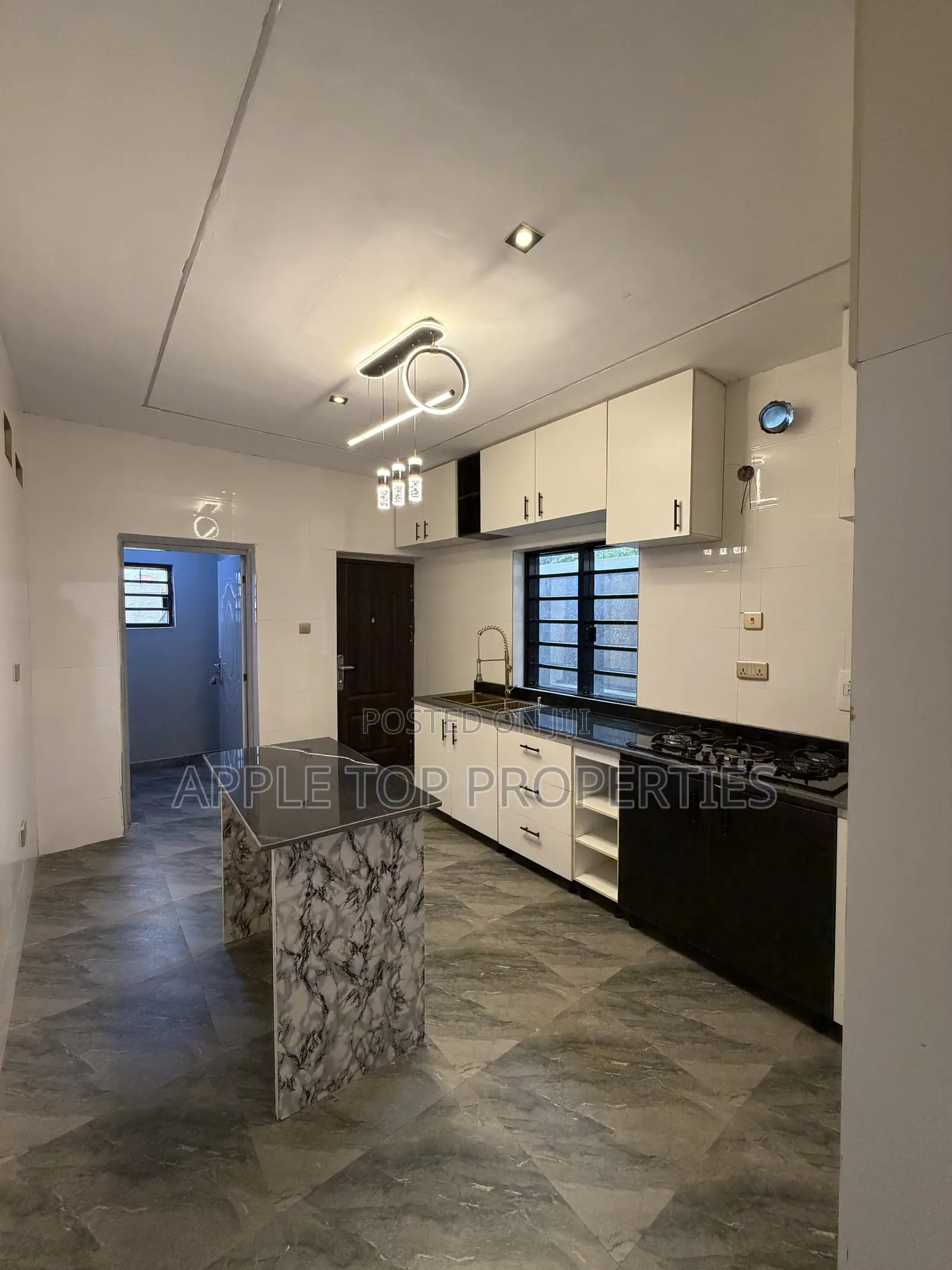 4bdrm Duplex in Golf Annex, Enugu for sale