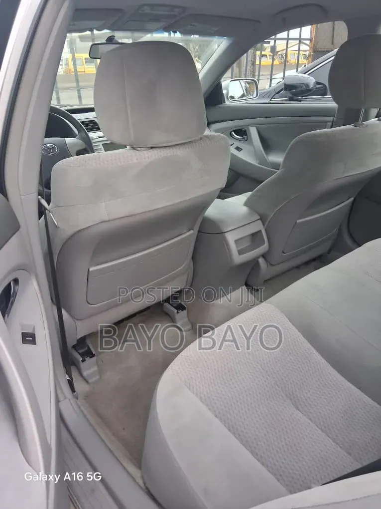 Toyota Camry 2011 Silver
