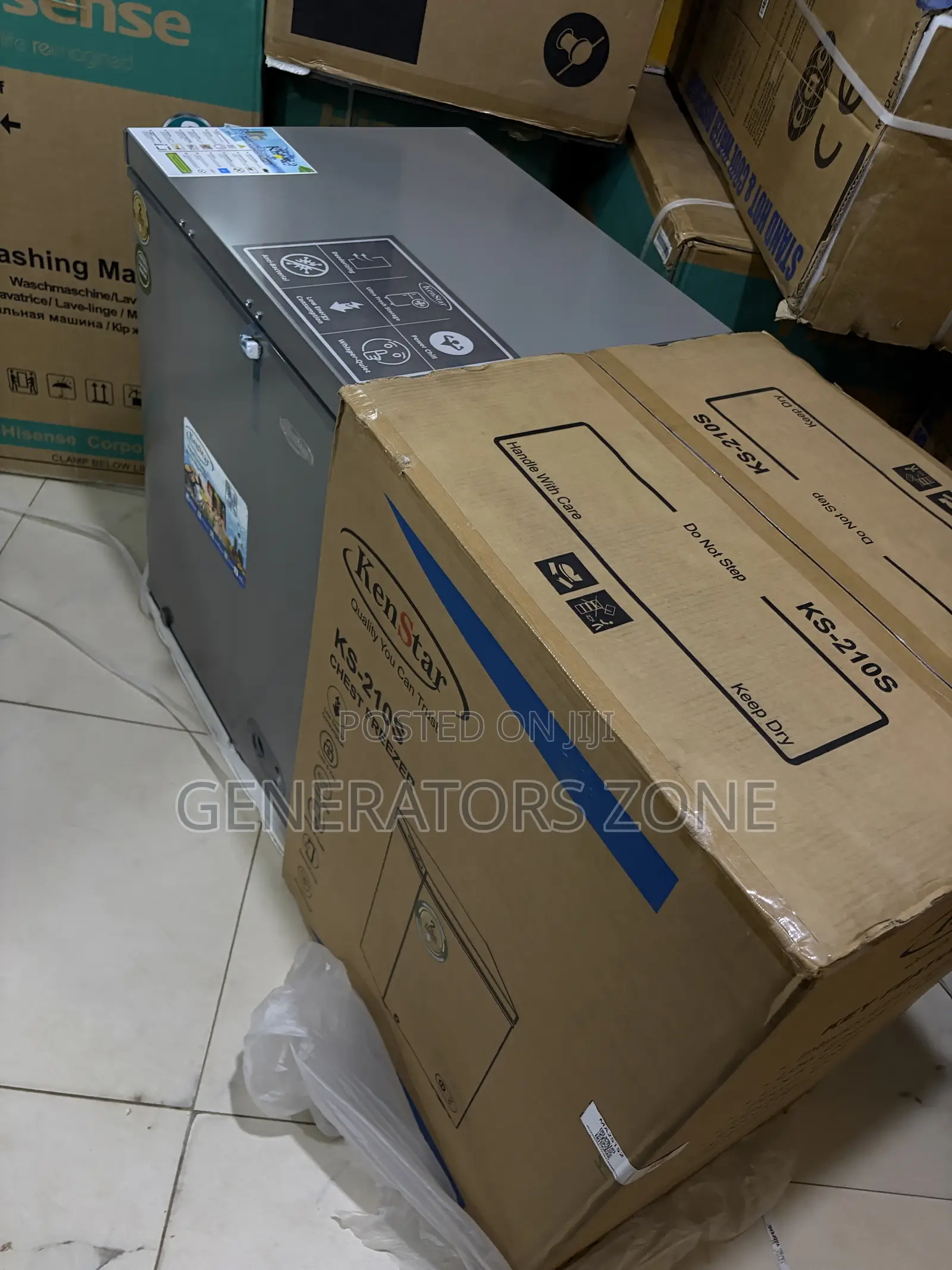 Kenstar 160L Chest Freezer With Glass Lid