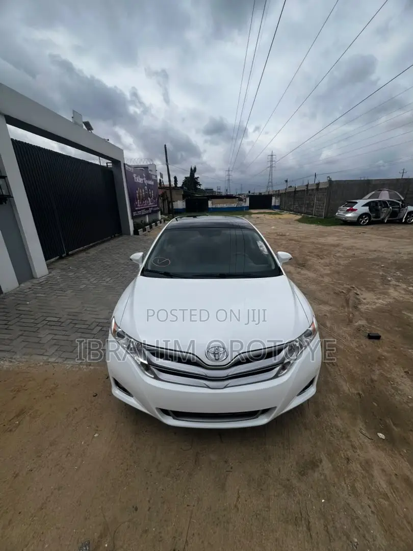 Toyota Venza XLE 4dr Wagon (2.7L 4cyl 6A) 2014 White
