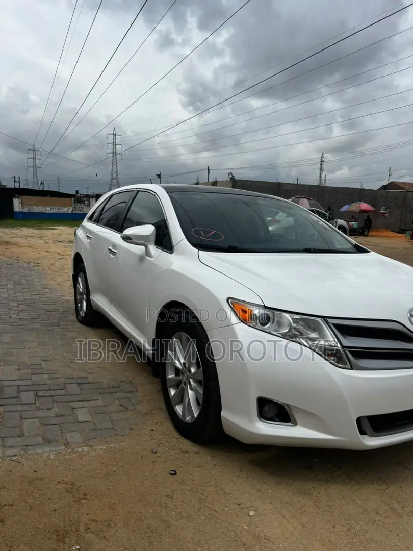 Toyota Venza XLE 4dr Wagon (2.7L 4cyl 6A) 2014 White