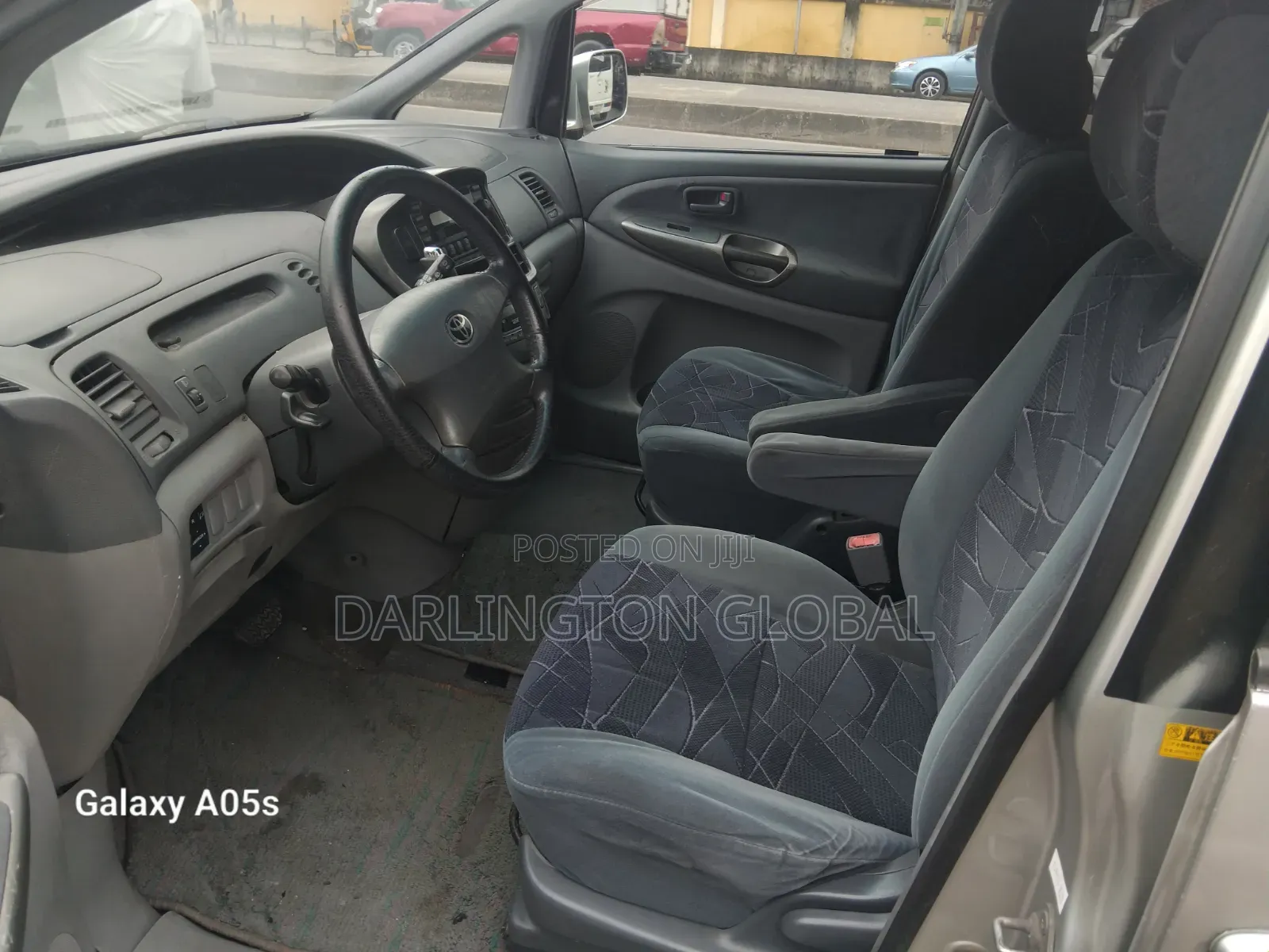Toyota Estima 2002 Silver