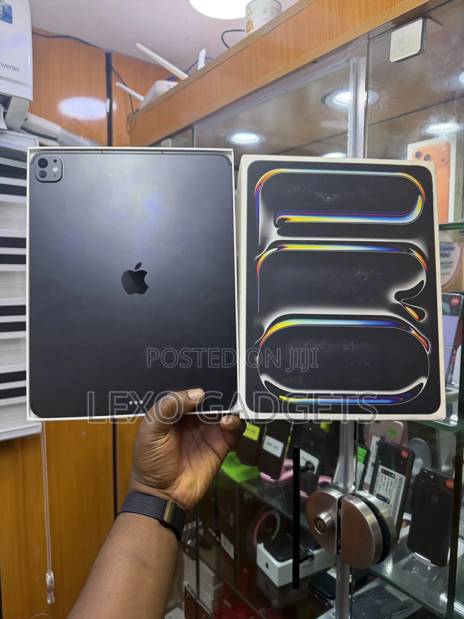 New Apple iPad Pro 13 (2025) 256 GB Gray