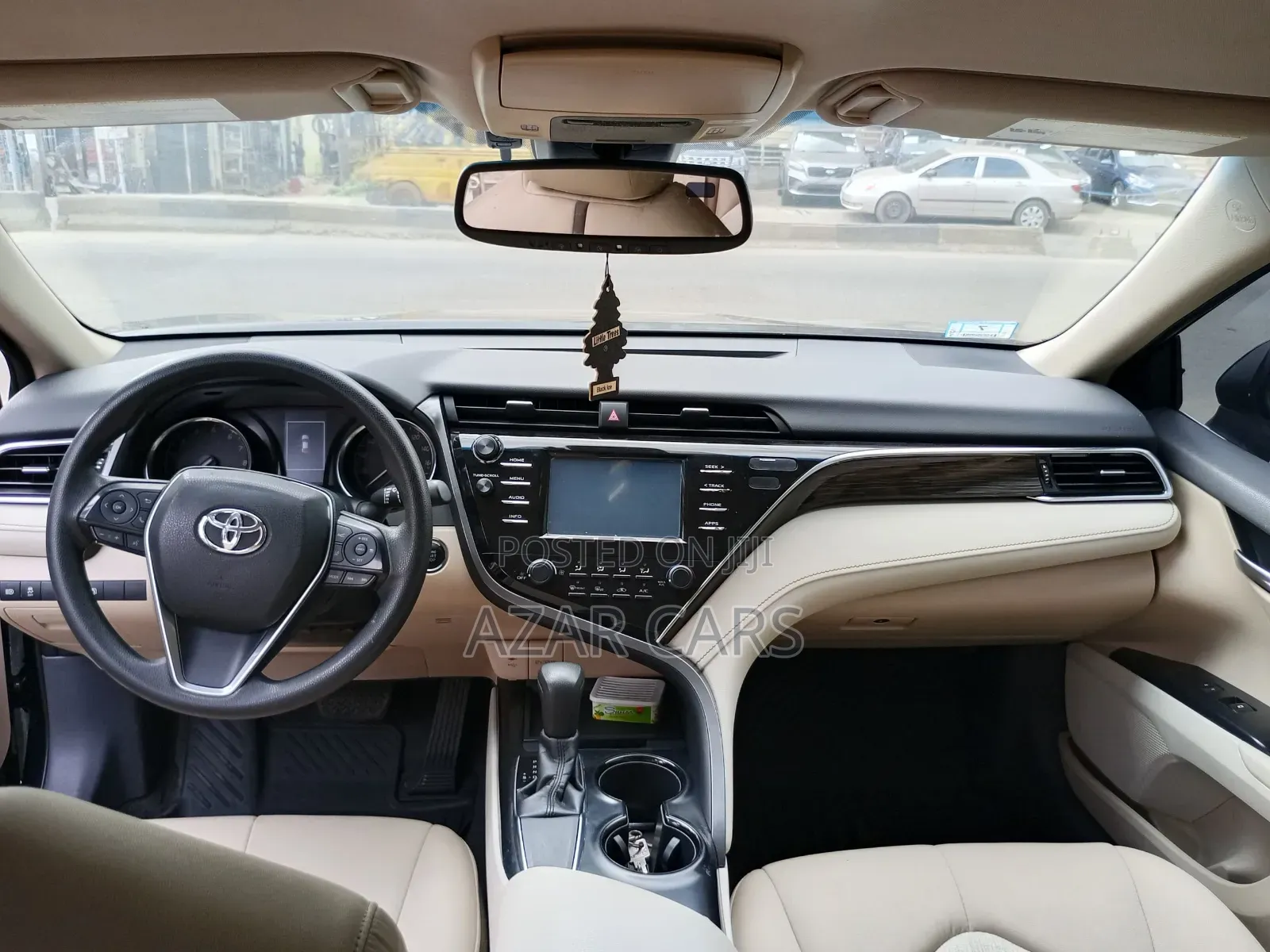 Toyota Camry LE FWD (2.5L 4cyl 8AM) 2018 Black