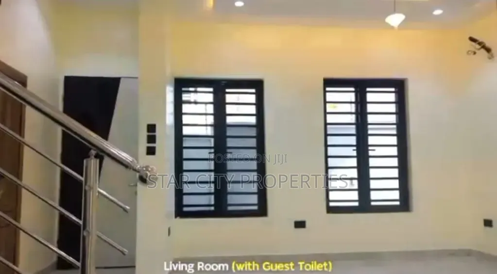 2bdrm Townhouse / Terrace in Omole Phase 2 for rent