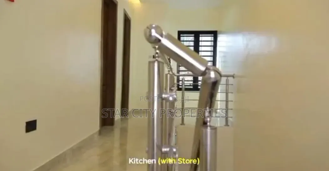 2bdrm Townhouse / Terrace in Omole Phase 2 for rent