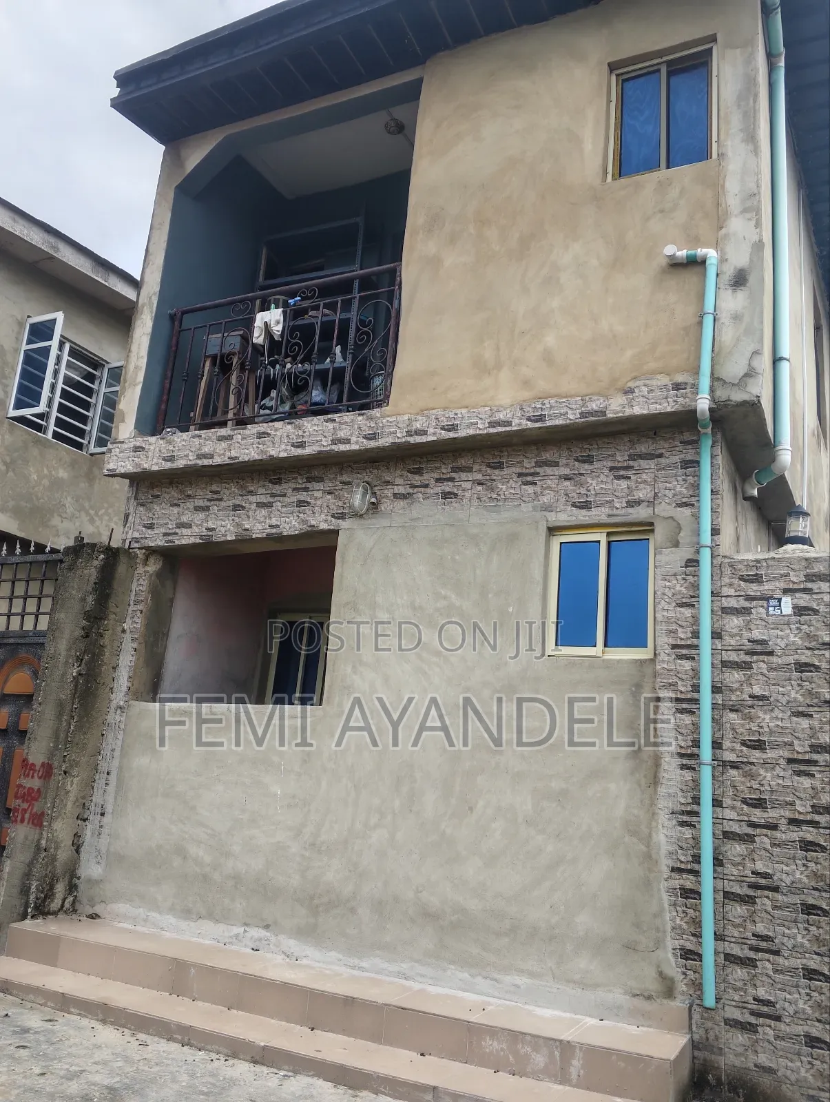 Furnished 10bdrm Block of Flats in Igbogbo Estate for sale
