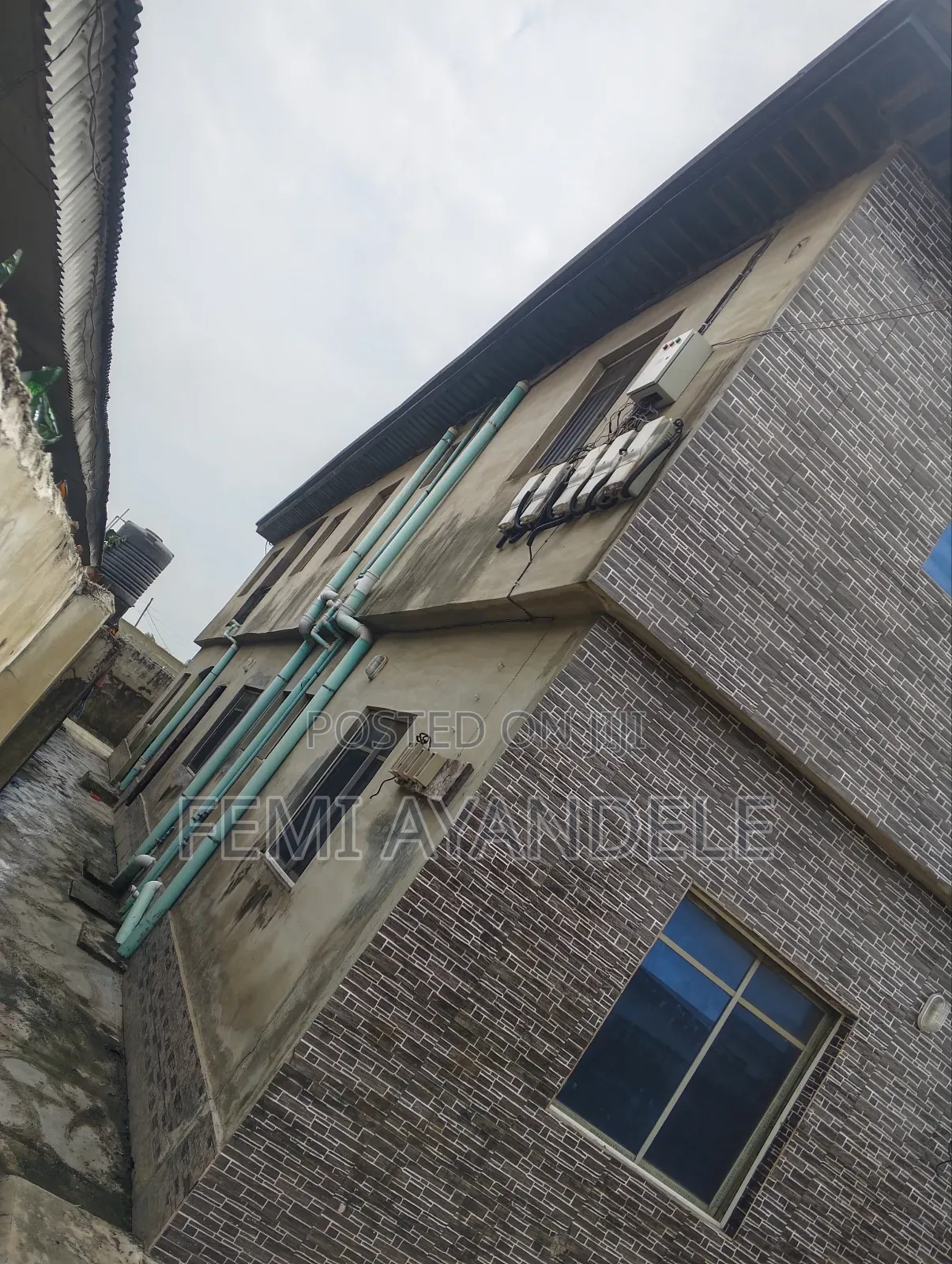 Furnished 10bdrm Block of Flats in Igbogbo Estate for sale