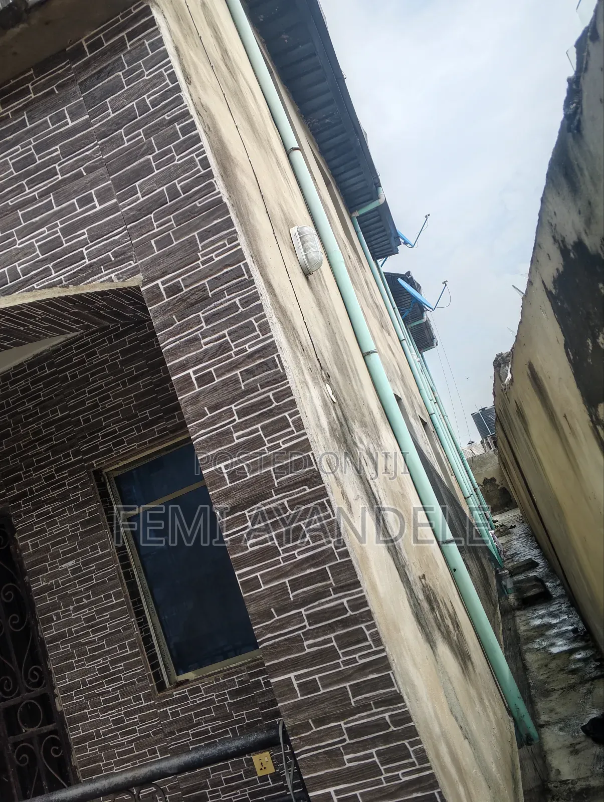 Furnished 10bdrm Block of Flats in Igbogbo Estate for sale