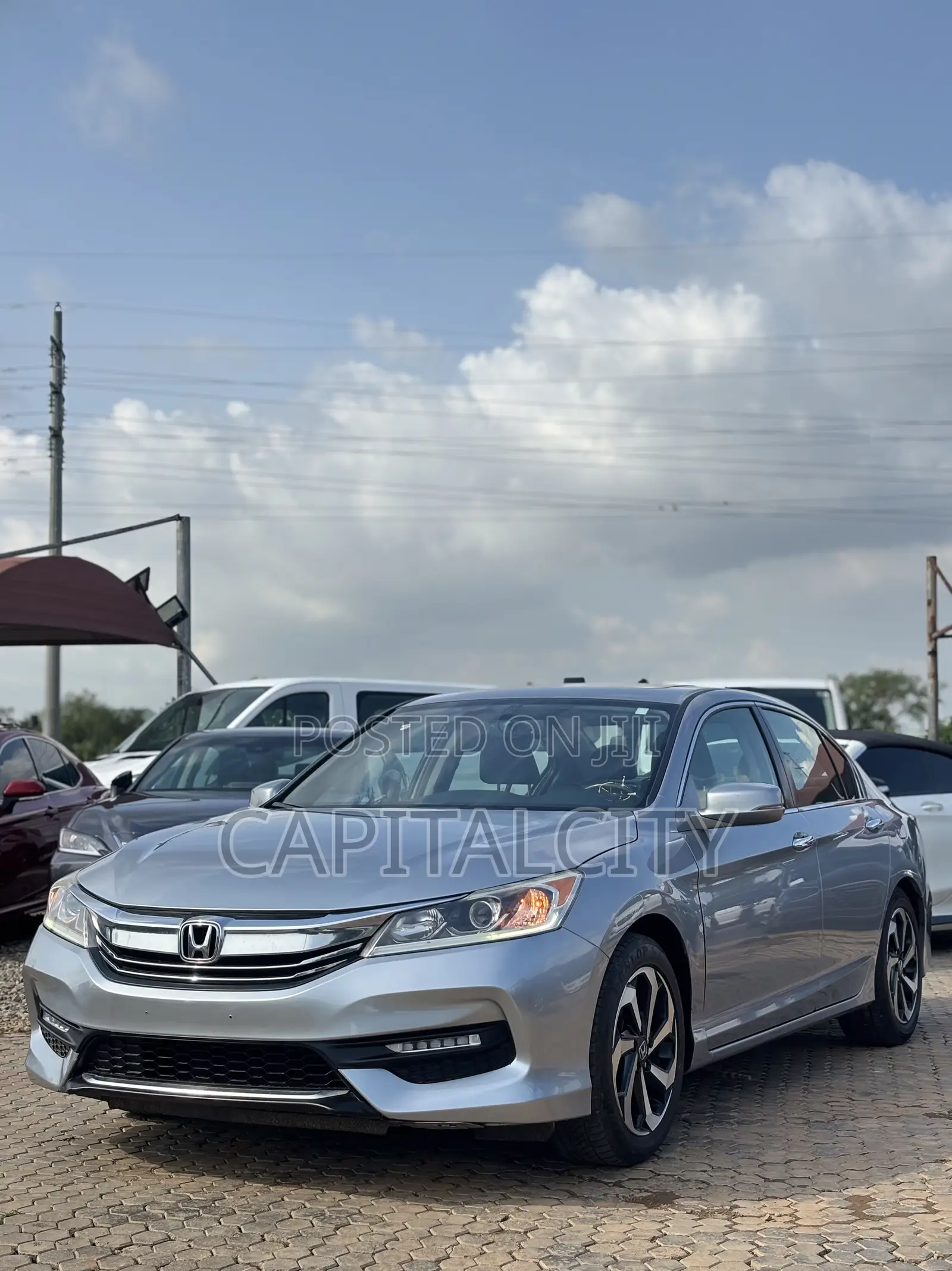 Honda Accord EX 4dr Sedan FWD (2.4L 4cyl 2A) 2017 Silver