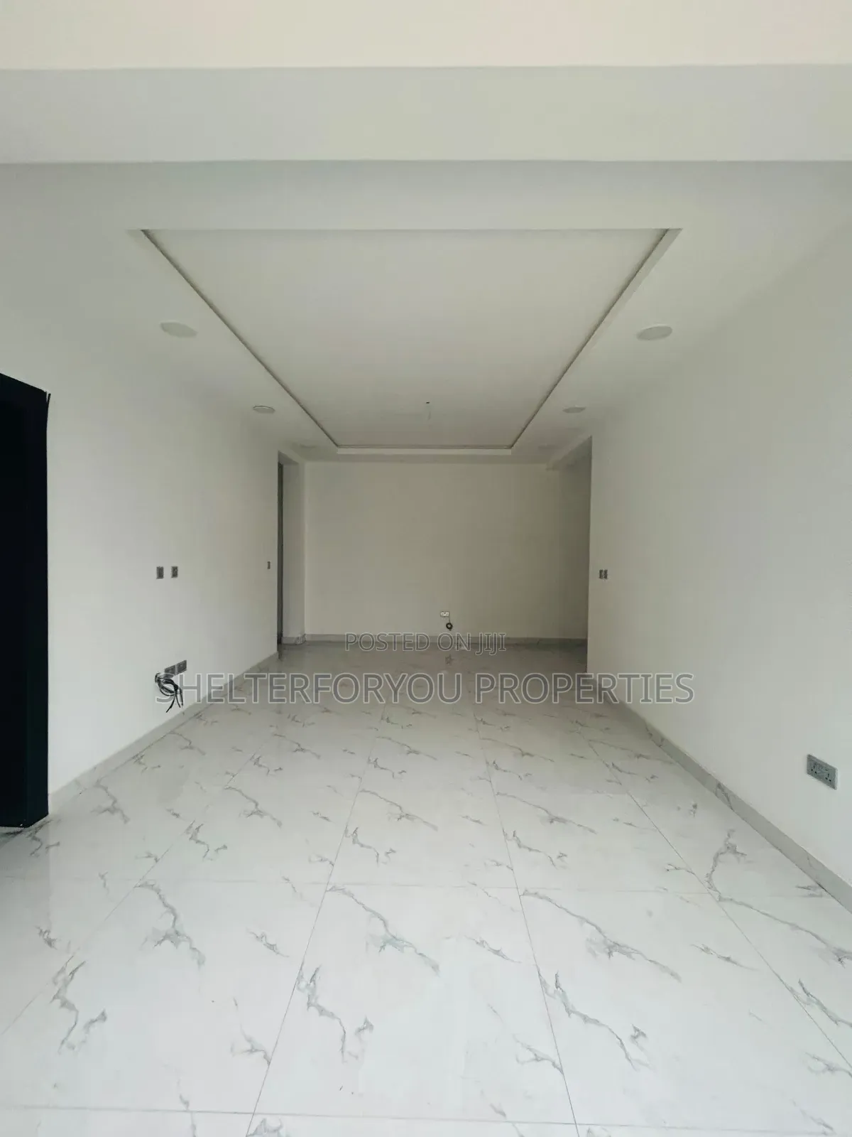 2bdrm Apartment in Lekki Phase 1 for sale