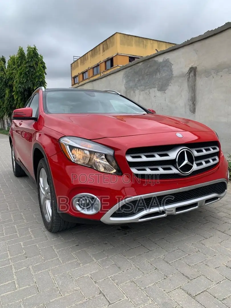 Mercedes-Benz GLA 250 2018 Red